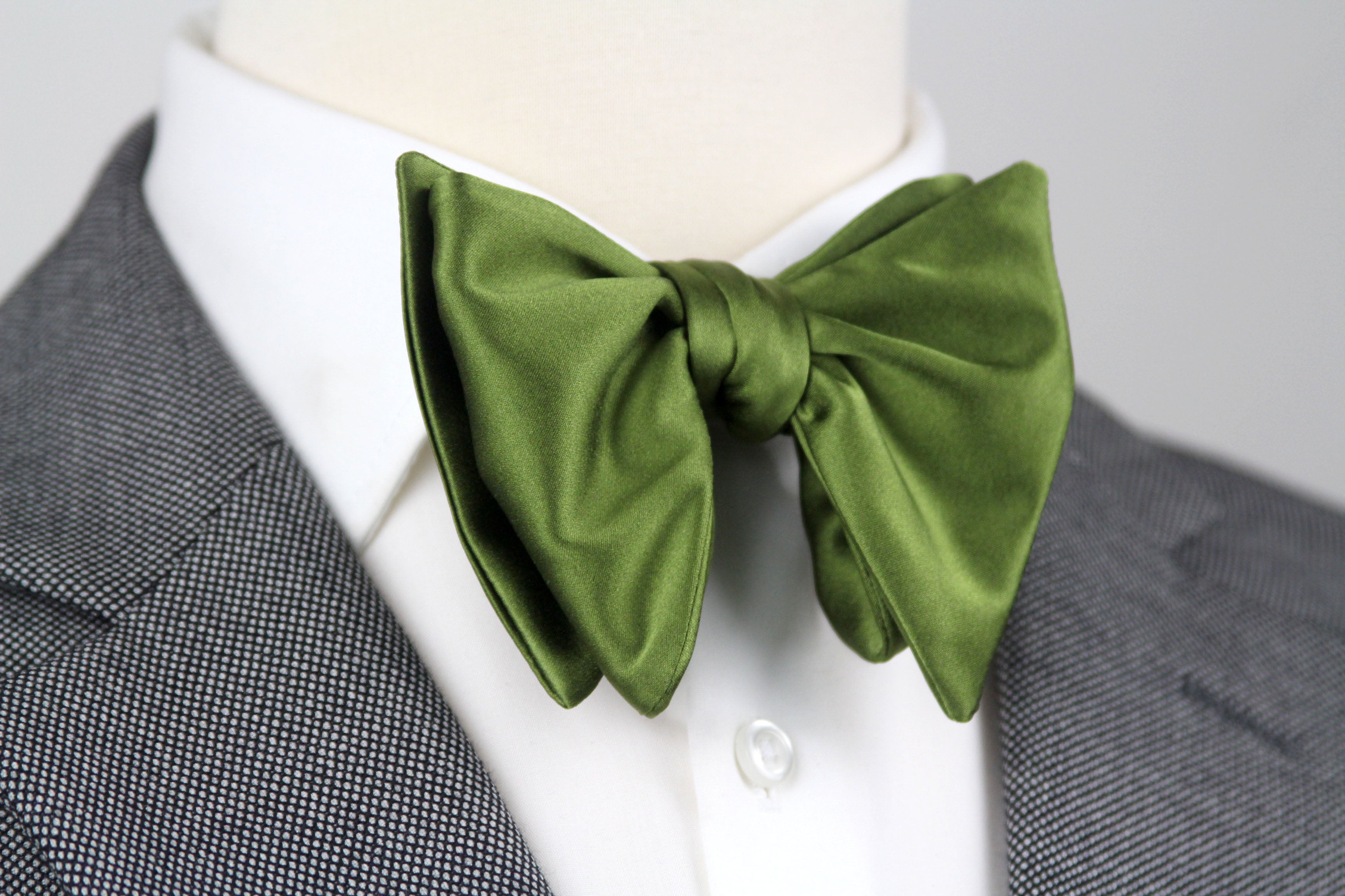 Men's Large Silk Bow Tie Pesto Green Charmeuse