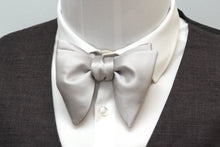 Load image into Gallery viewer, Silver Grey Big Butterfly Bow tie
