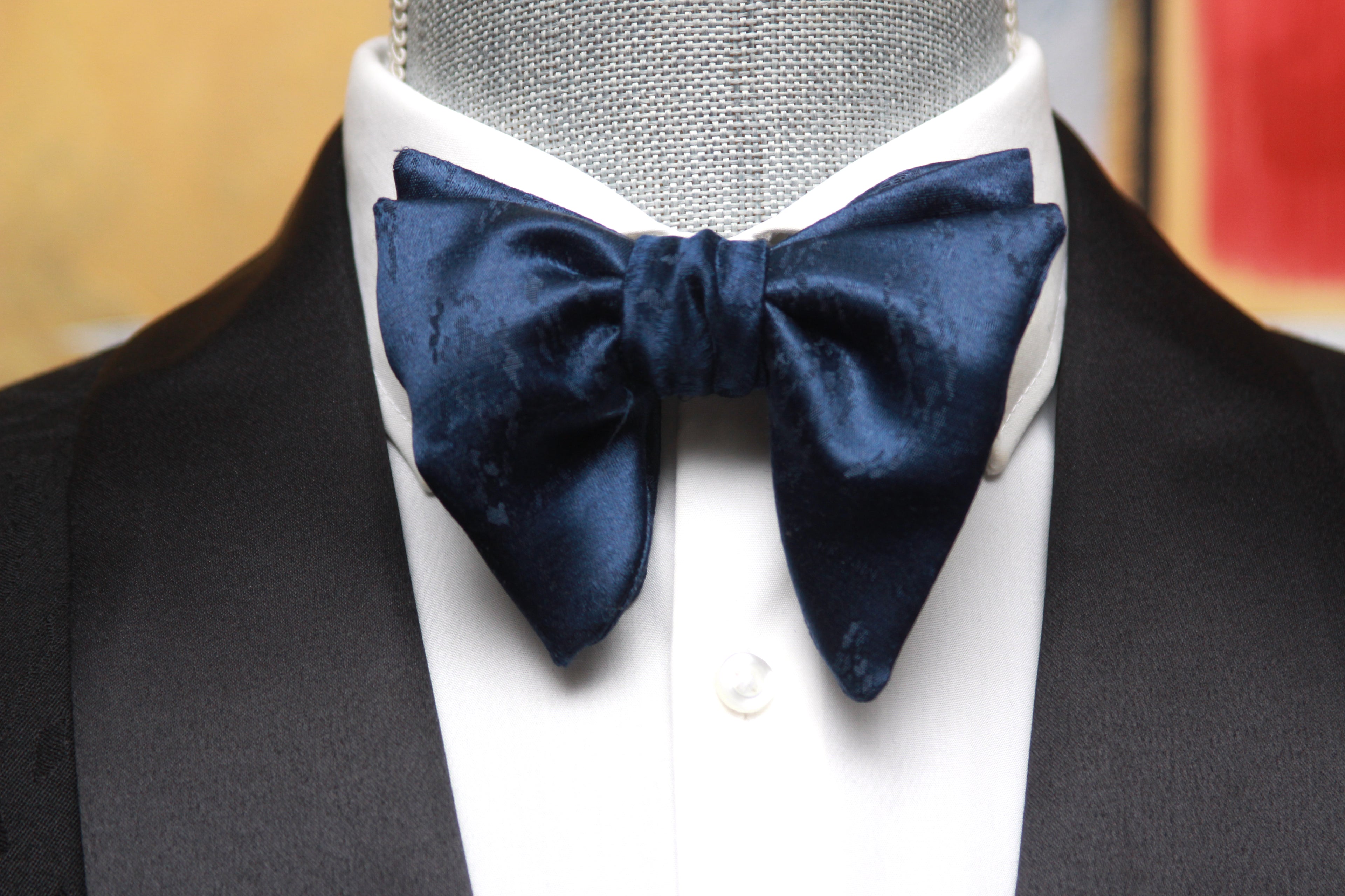 Men's Large Silk Bow Tie
