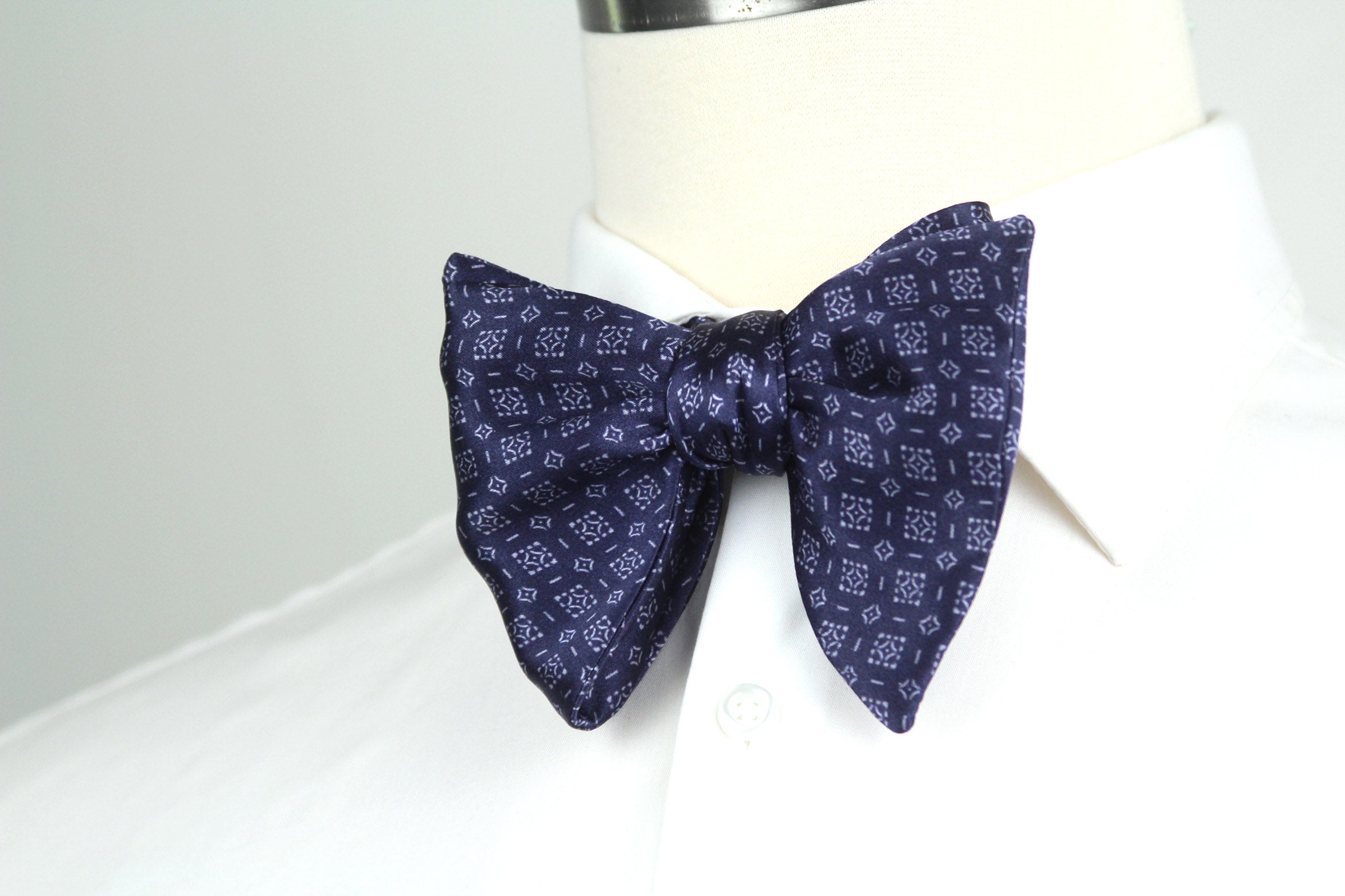 Men's Large Silk Bow Tie