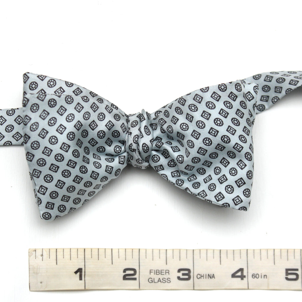Grey Ornament Self-Tie Bow Tie