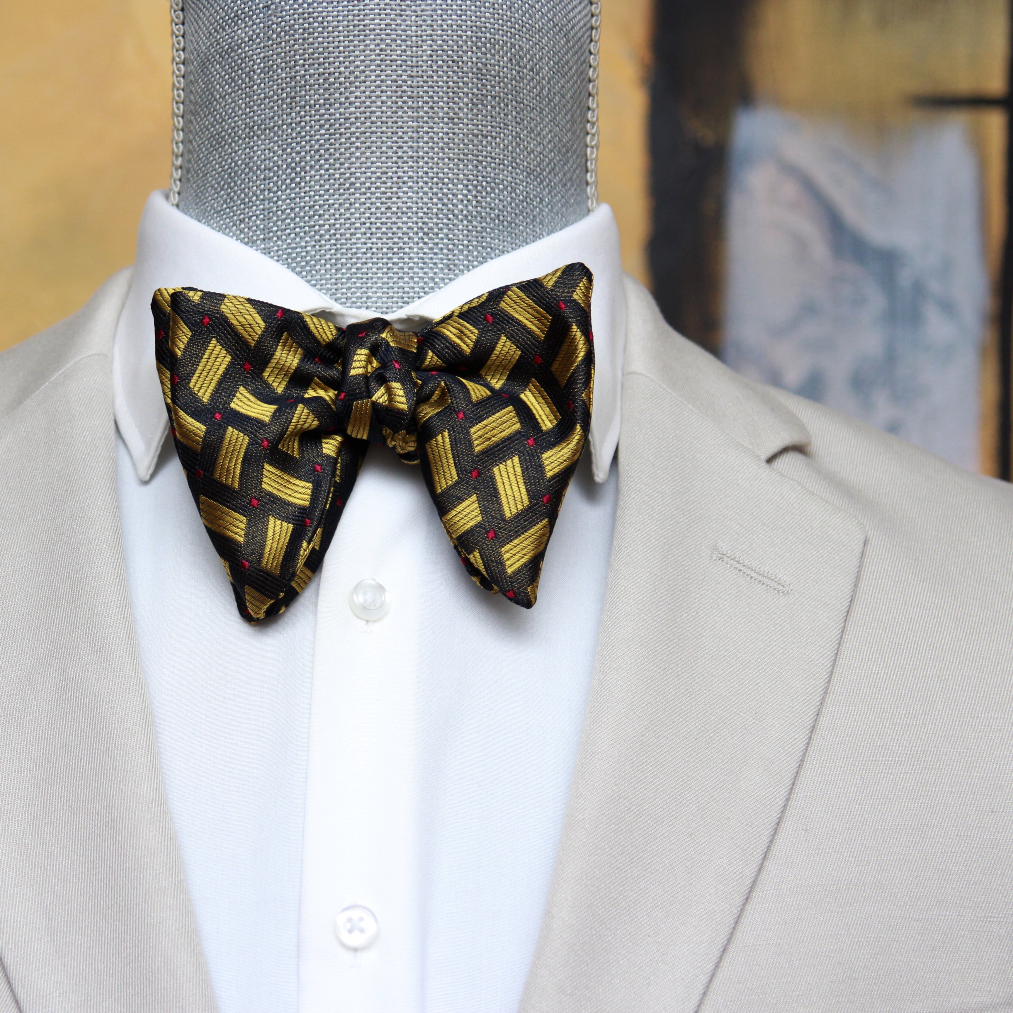 Big Butterfly Silk Bow Tie