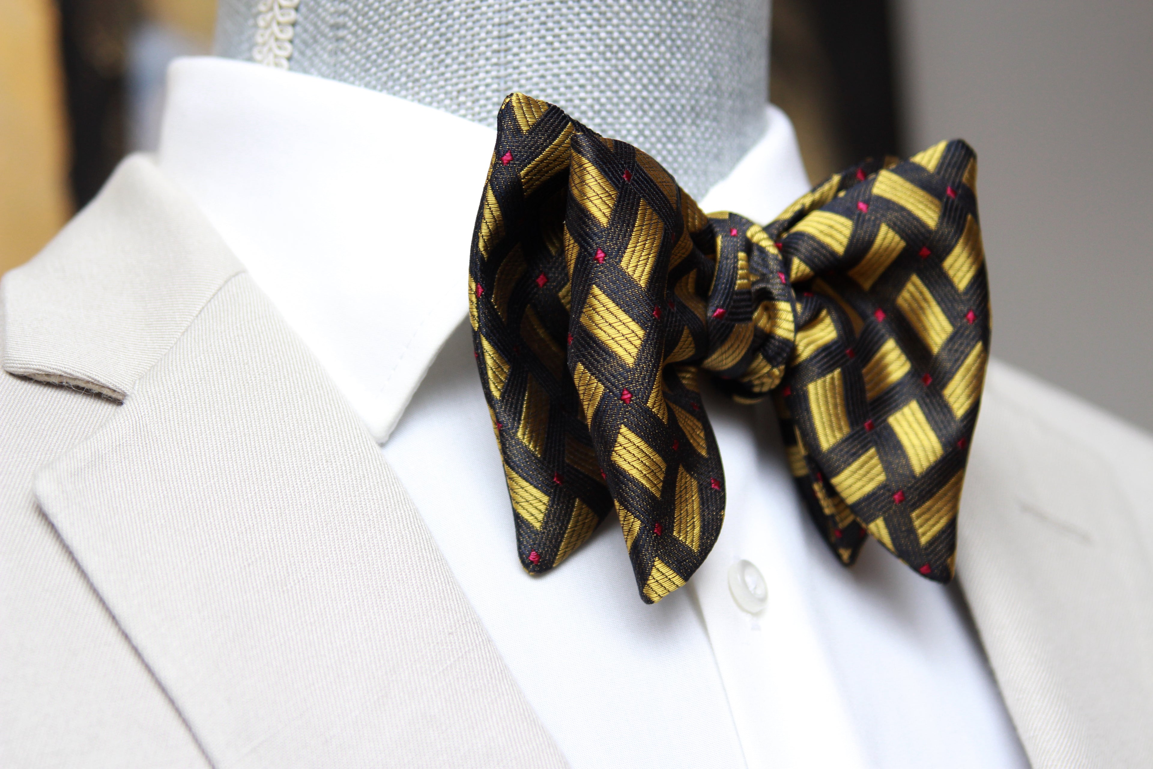 Big Butterfly Silk Bow Tie