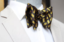 Load image into Gallery viewer, Big Butterfly Silk Bow Tie
