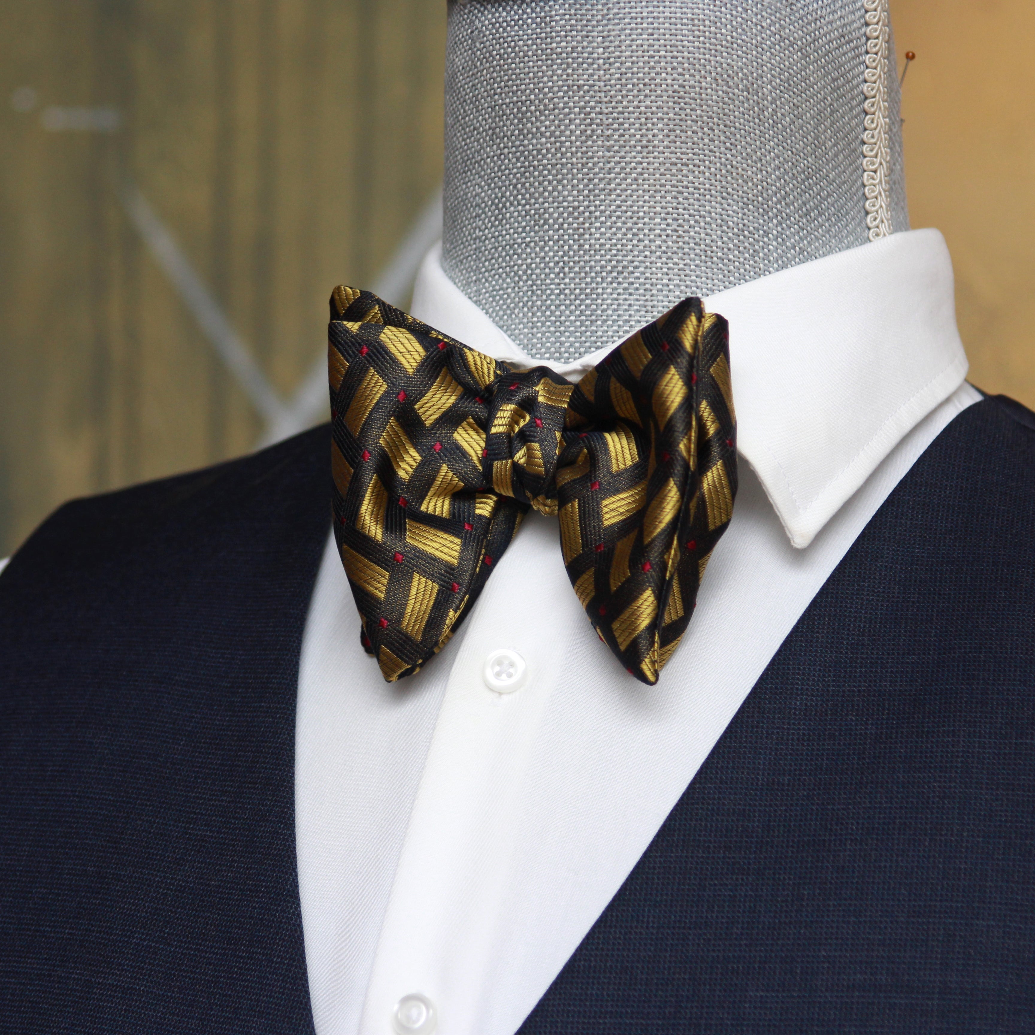 Big Butterfly Silk Bow Tie