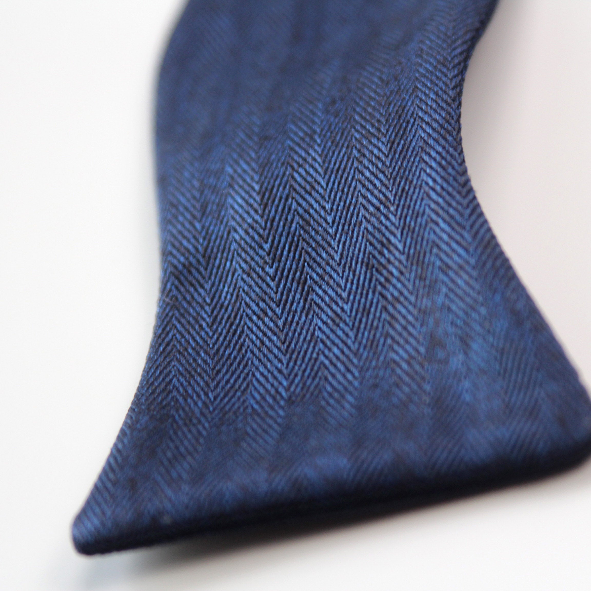 Silk Men's Bow Tie Navy Blue