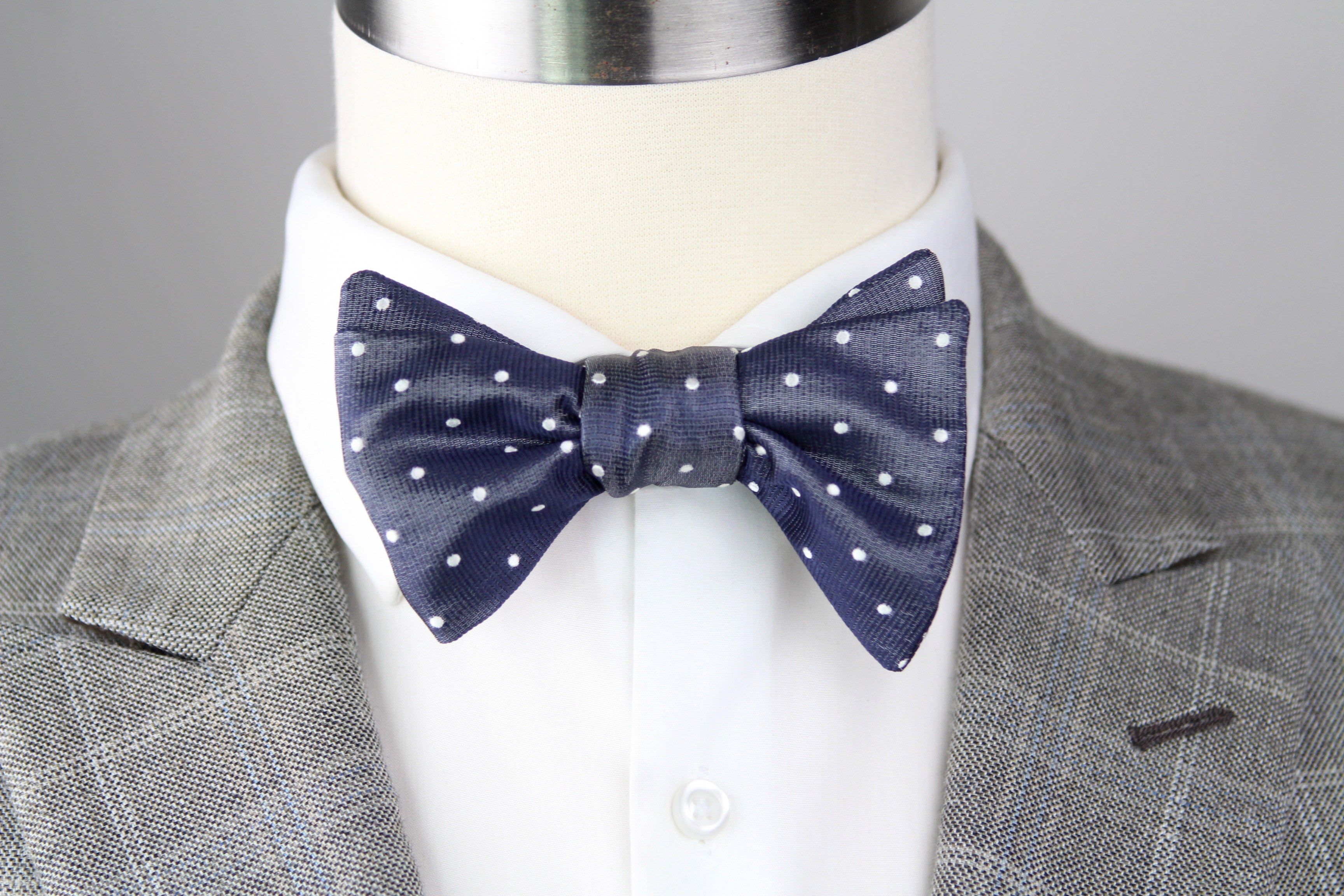 Silk Men's Bow Tie Polka Dot