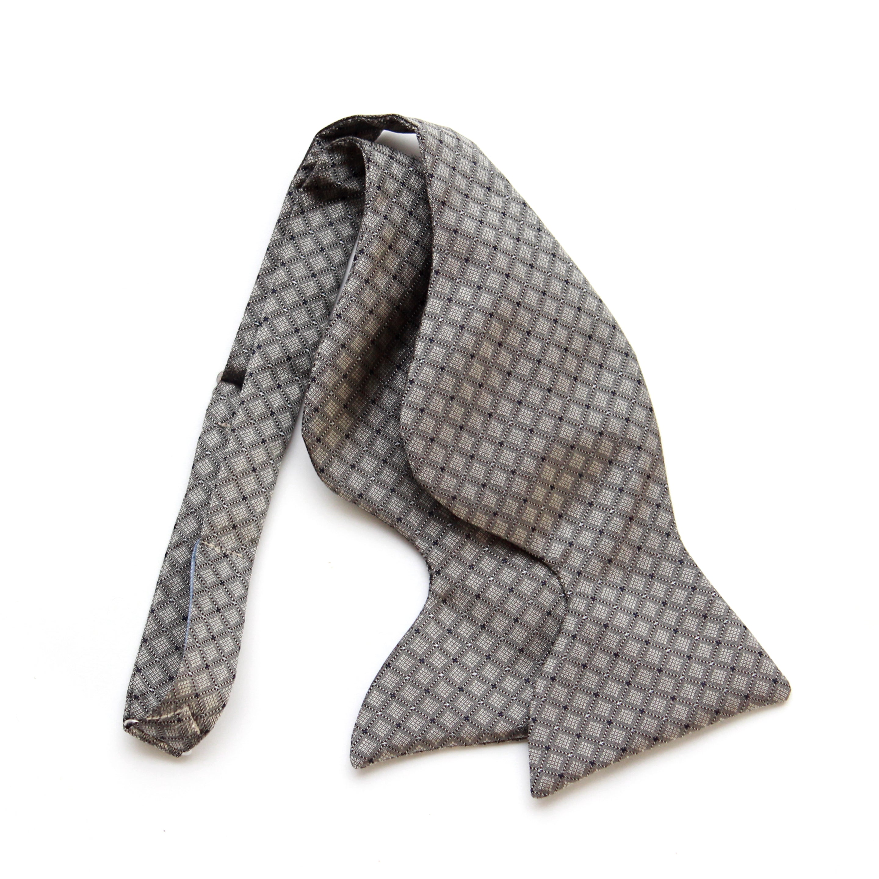 Grey Big Butterfly Silk Bow Tie