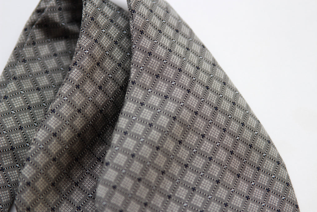 Grey Big Butterfly Silk Bow Tie