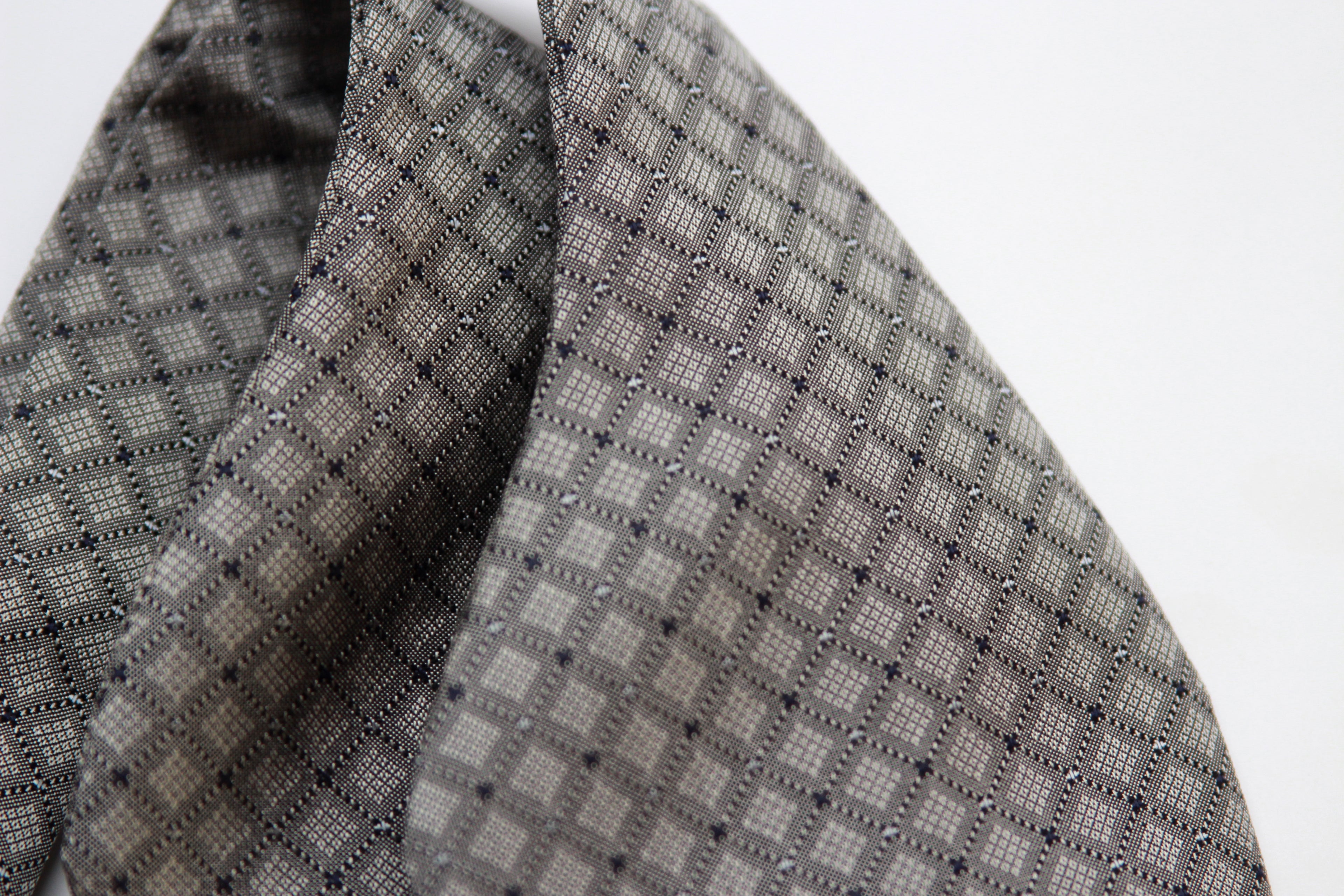 Grey Big Butterfly Silk Bow Tie