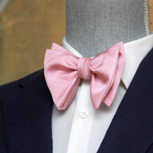 Load image into Gallery viewer, Pink Big Butterfly Silk Bow Tie
