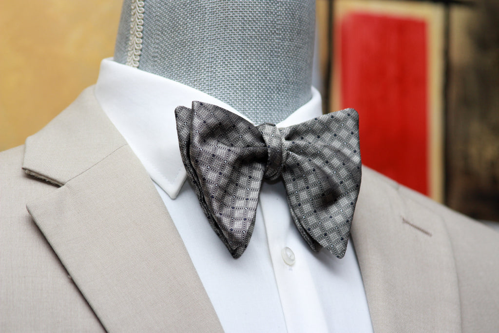 Grey Big Butterfly Silk Bow Tie