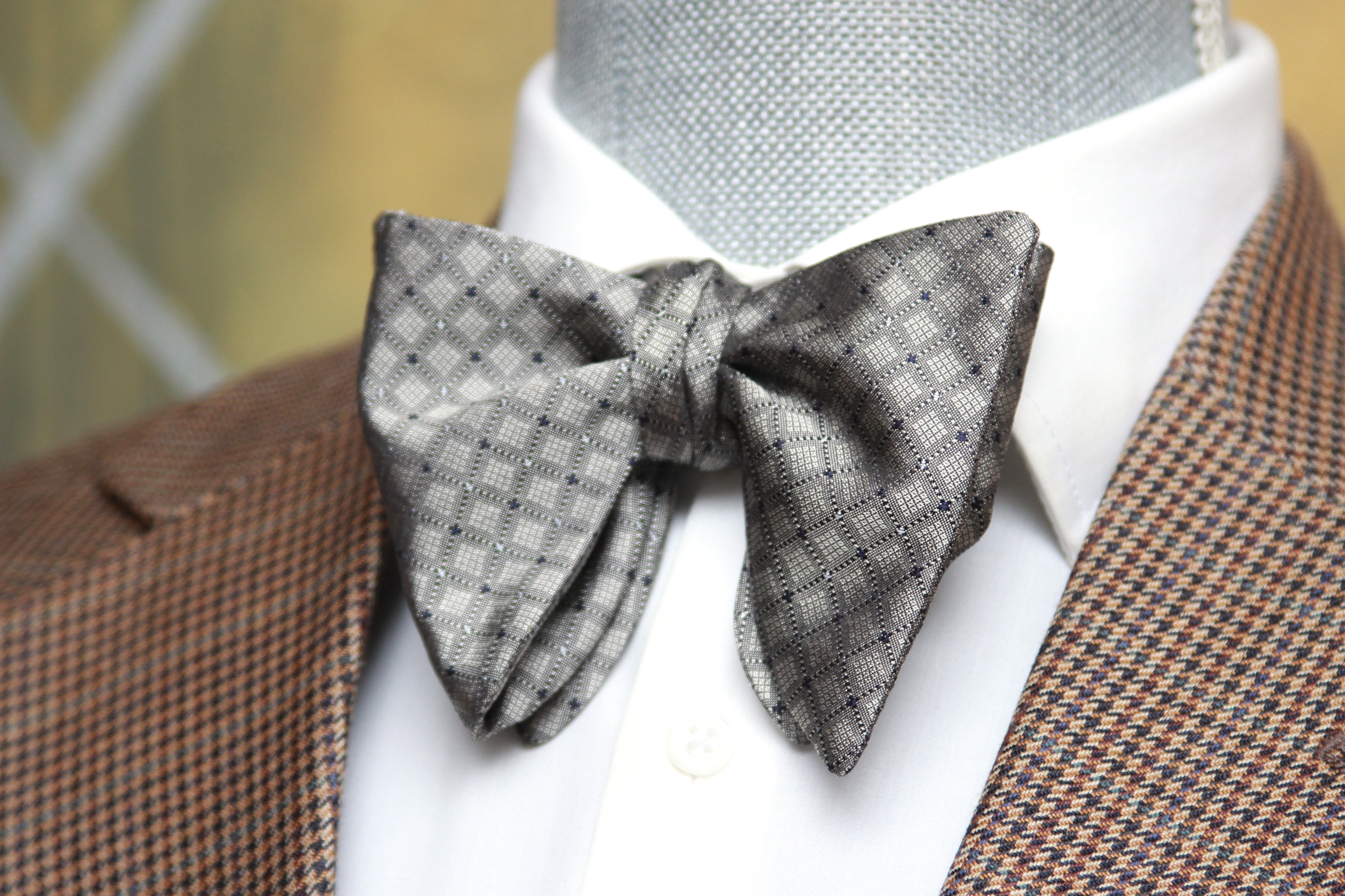 Grey Big Butterfly Silk Bow Tie