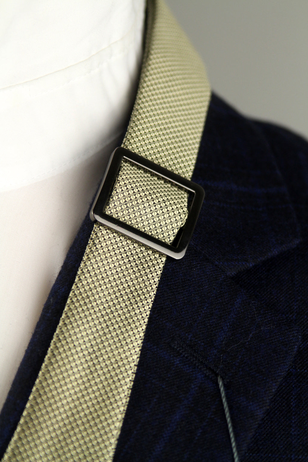 Silk Men's Bow Tie Gold