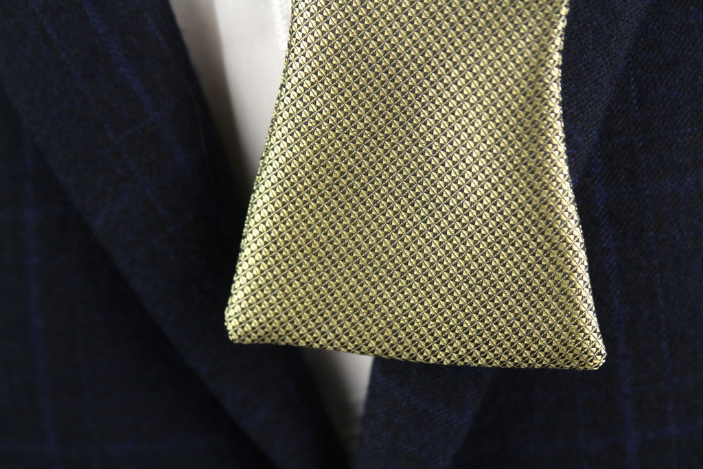 Silk Men's Bow Tie Gold