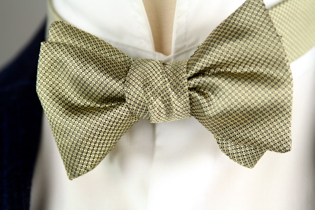 Silk Men's Bow Tie Gold