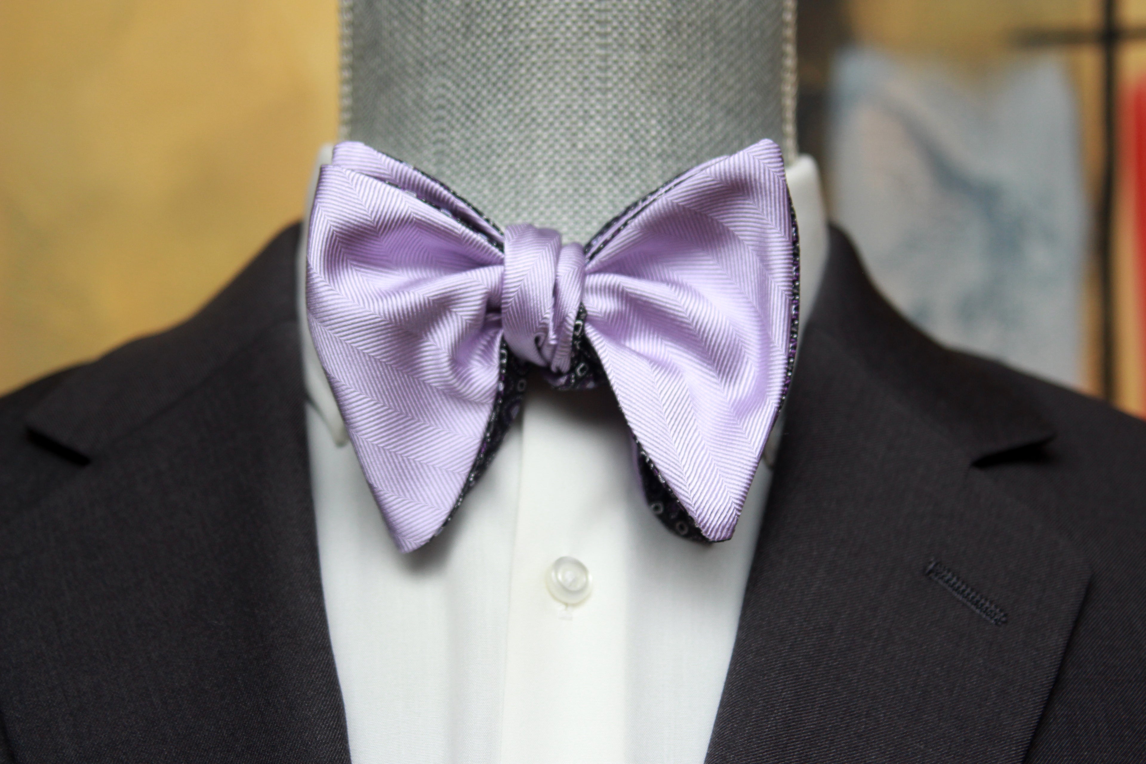 Big Butterfly Purple Plum with Light Lavender Silk Bow Tie