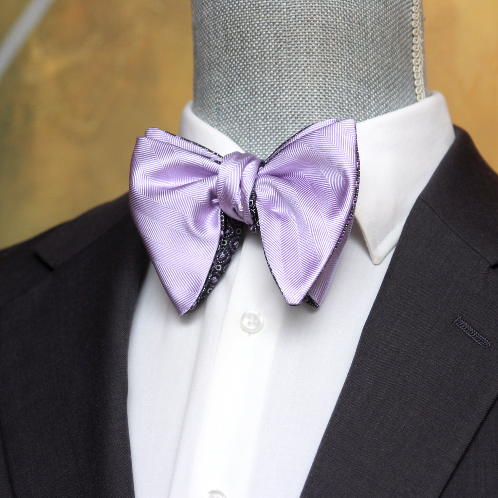 Big Butterfly Purple Plum with Light Lavender Silk Bow Tie