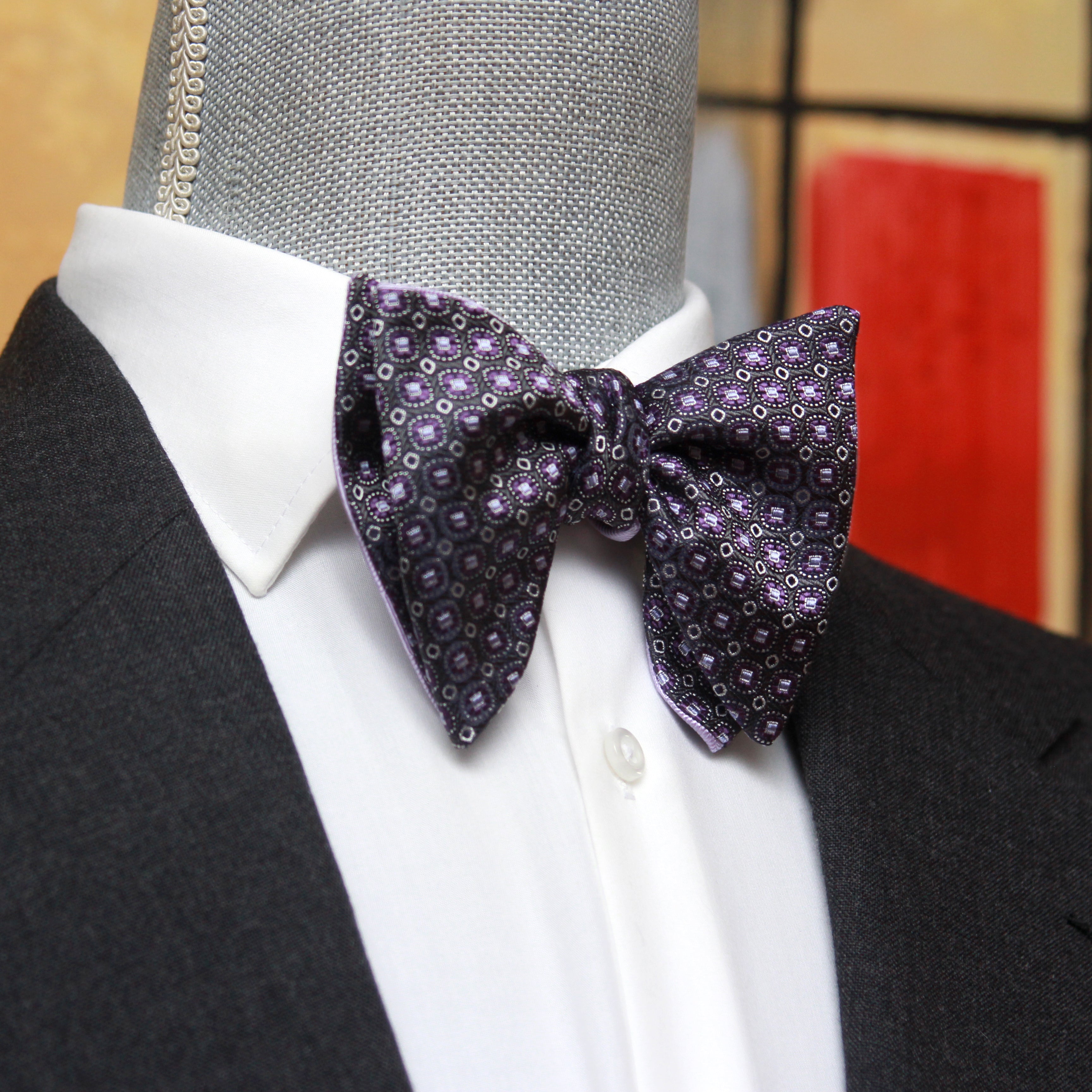 Big Butterfly Purple Plum with Light Lavender Silk Bow Tie