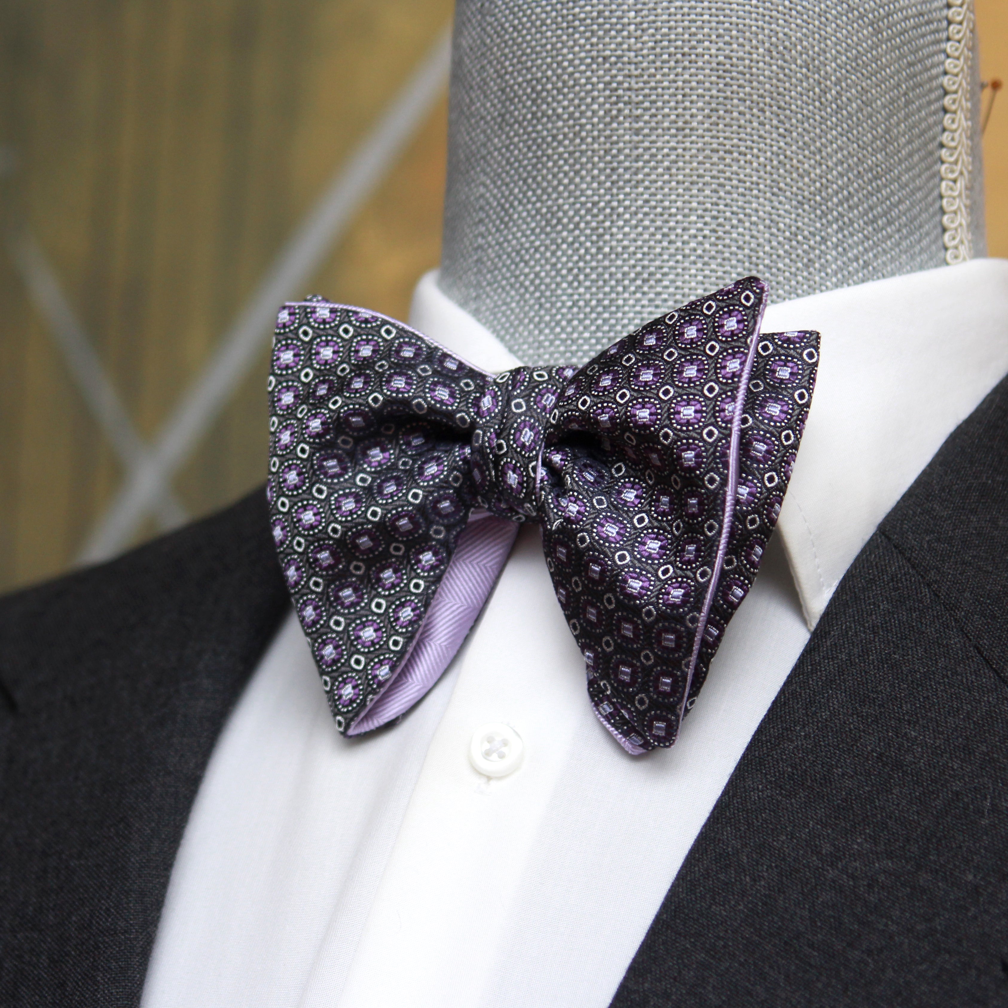 Big Butterfly Purple Plum with Light Lavender Silk Bow Tie