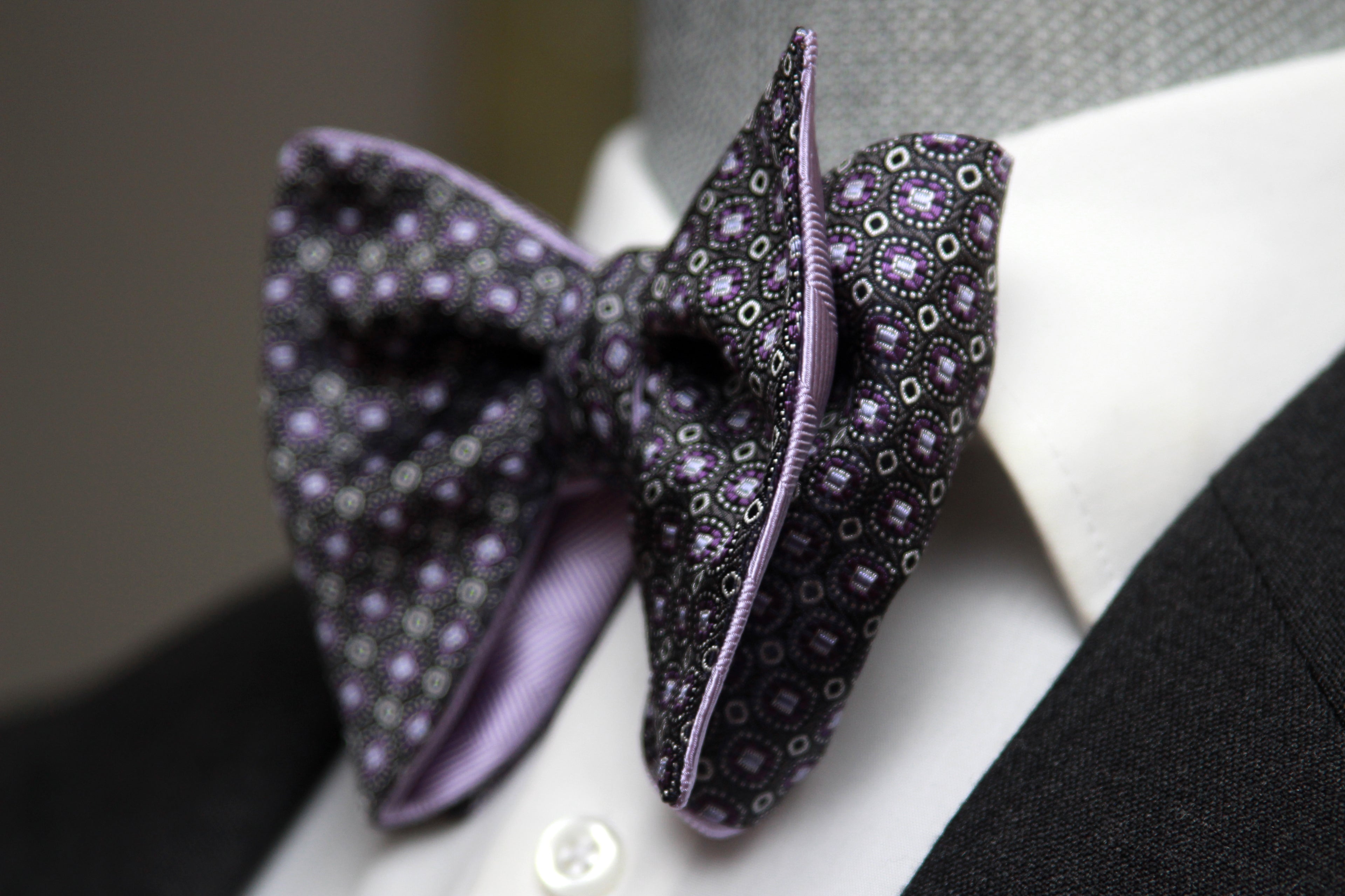 Big Butterfly Purple Plum with Light Lavender Silk Bow Tie