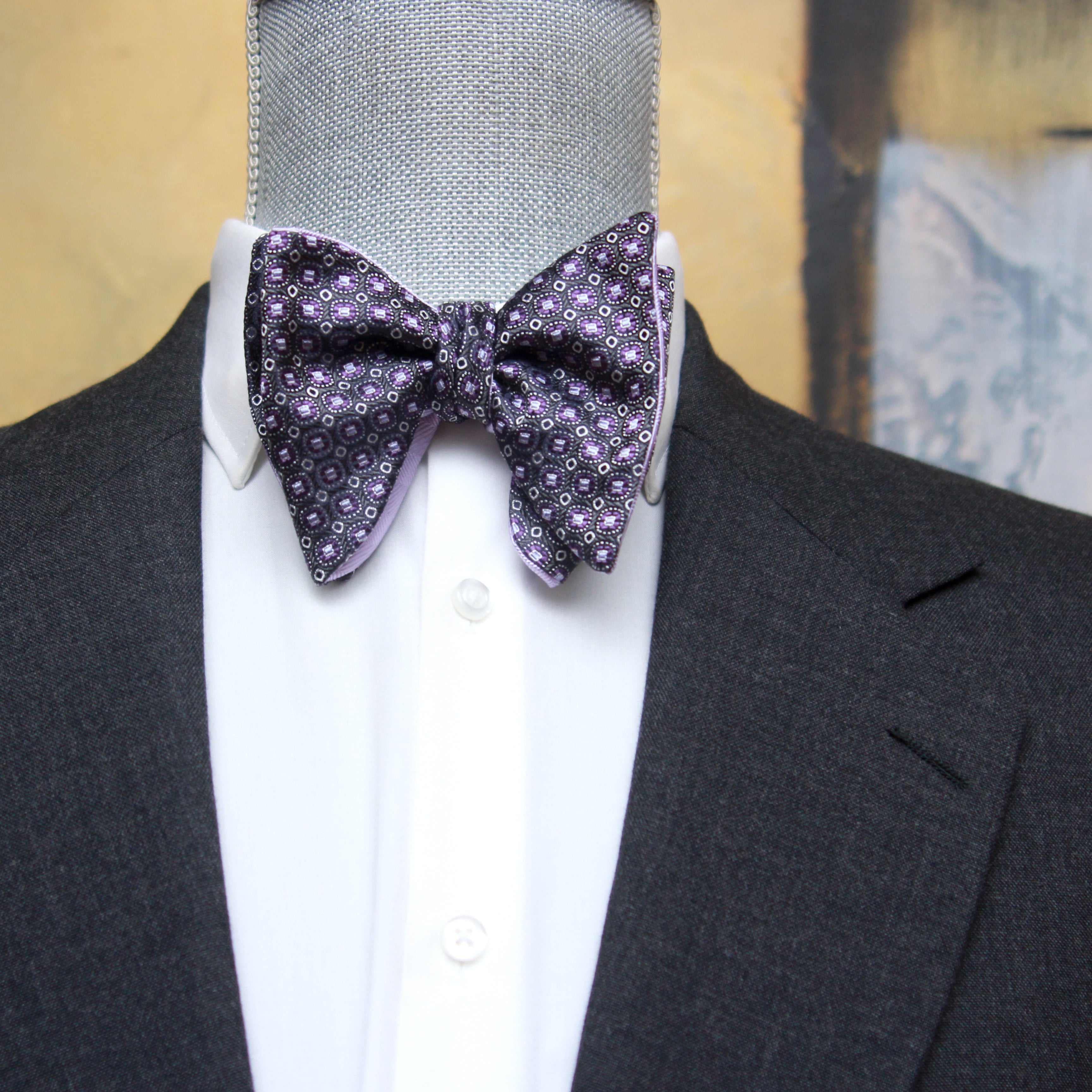 Big Butterfly Purple Plum with Light Lavender Silk Bow Tie
