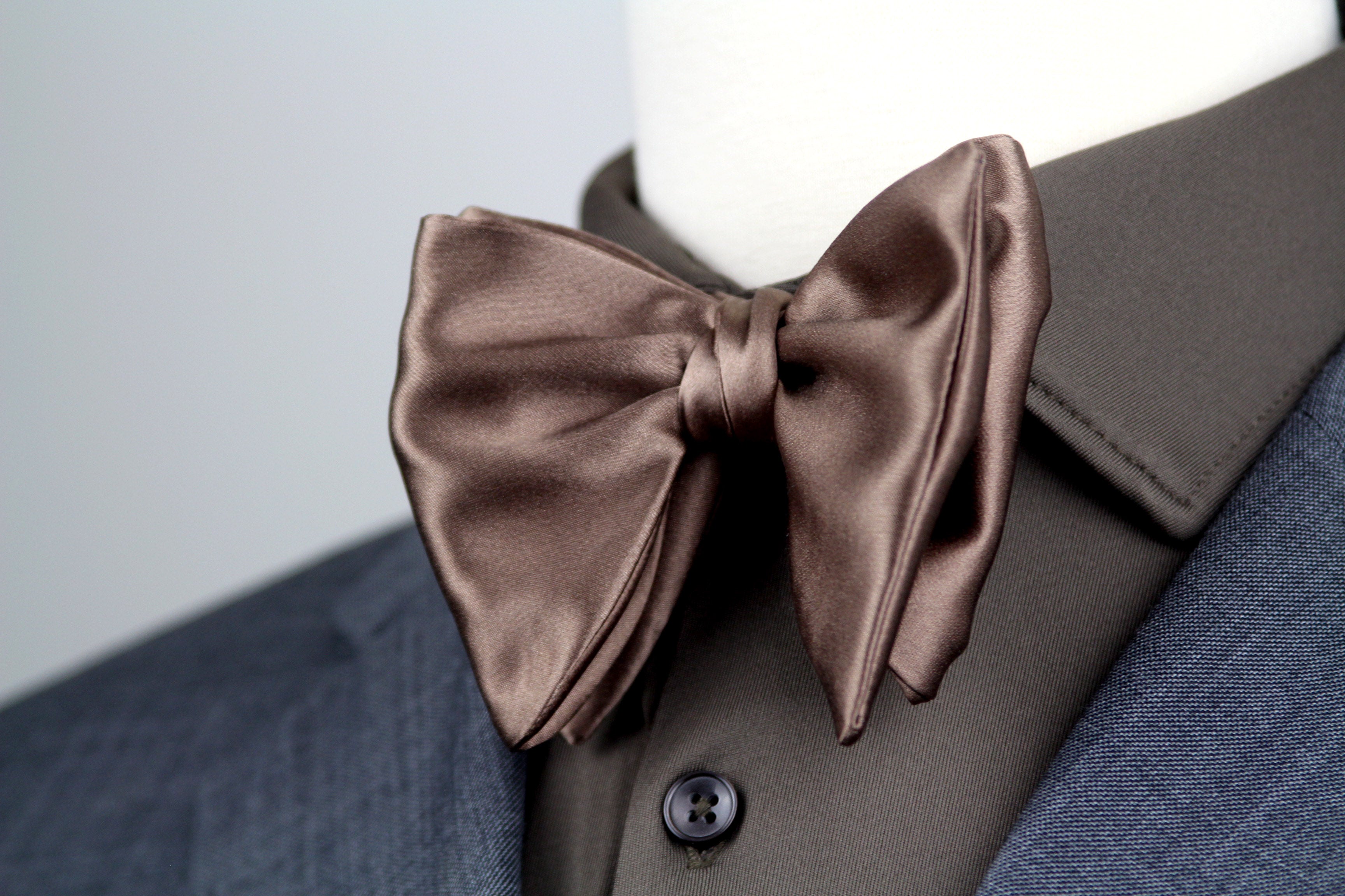Men’s Self-Tie Big Butterfly Bow tie Chocolate Brown