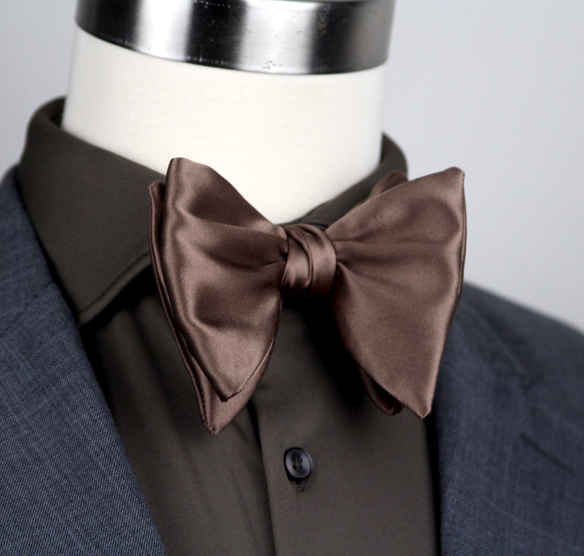 Men’s Self-Tie Big Butterfly Bow tie Chocolate Brown