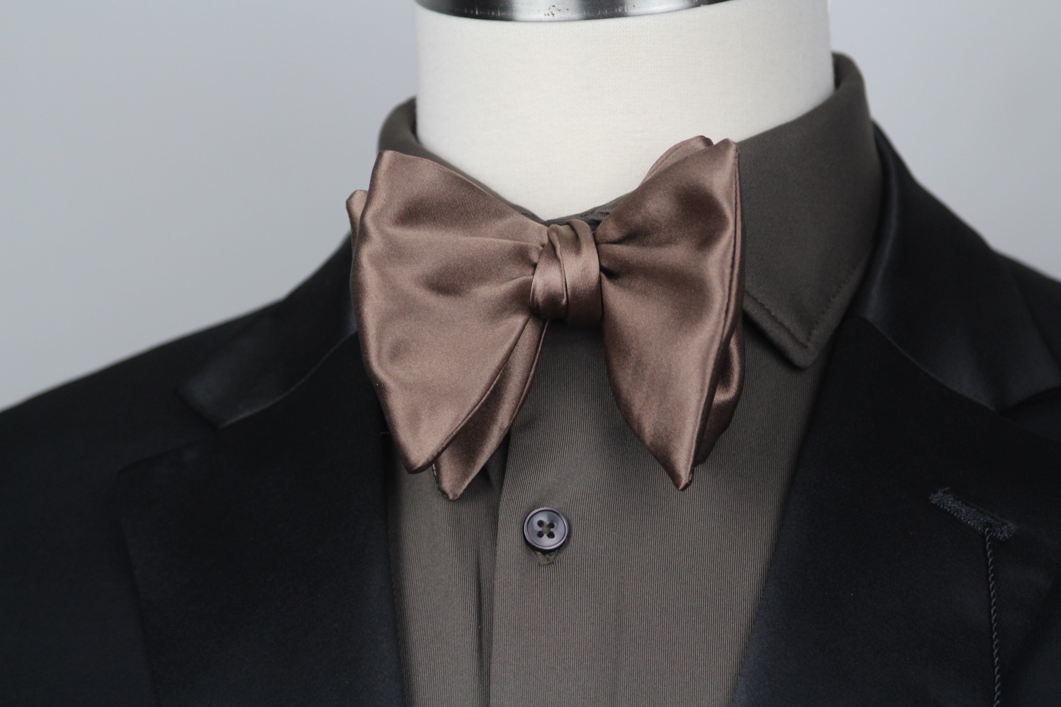 Men’s Self-Tie Big Butterfly Bow tie Chocolate Brown