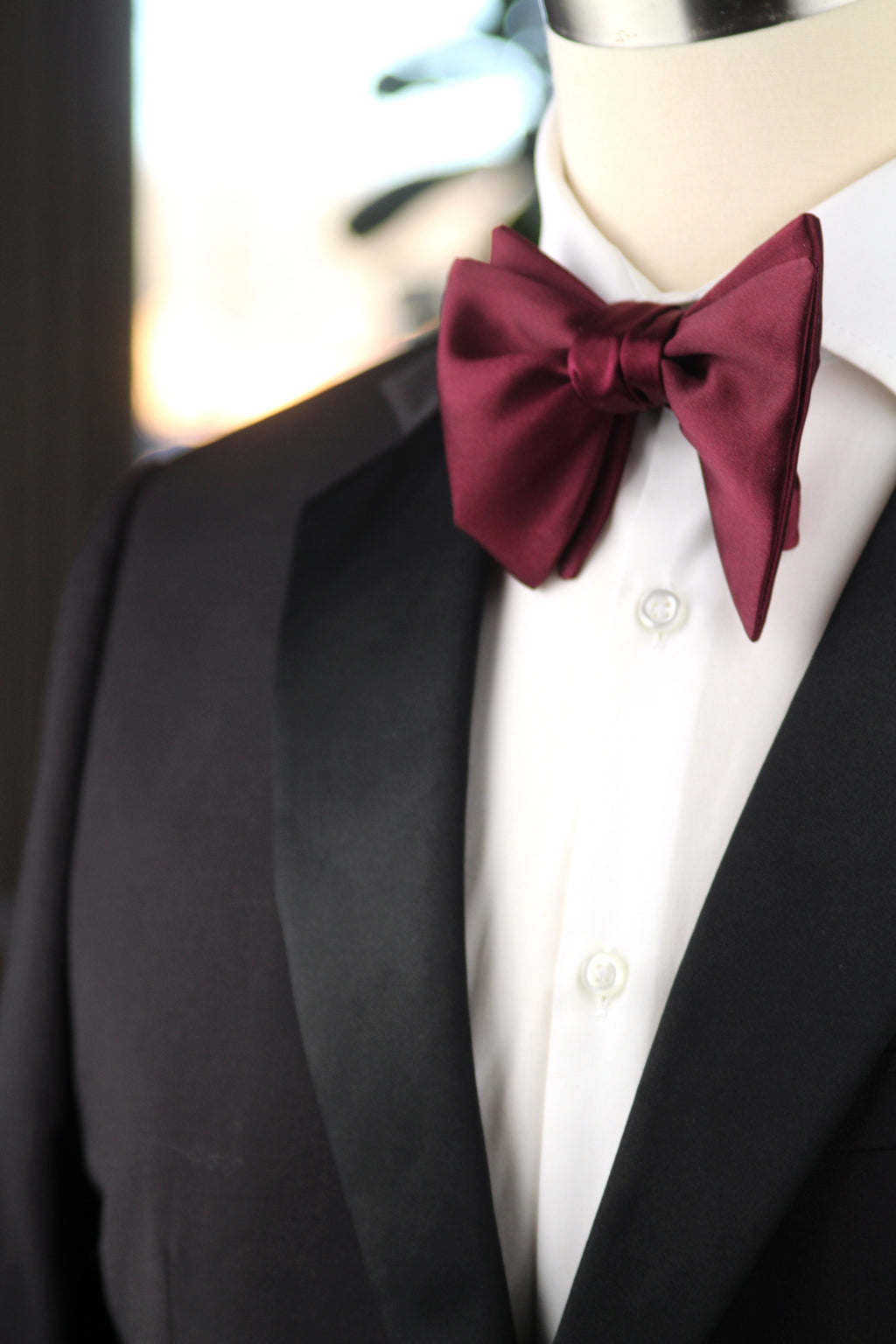 Men’s Self-Tie Big Butterfly Bow tie Wine color