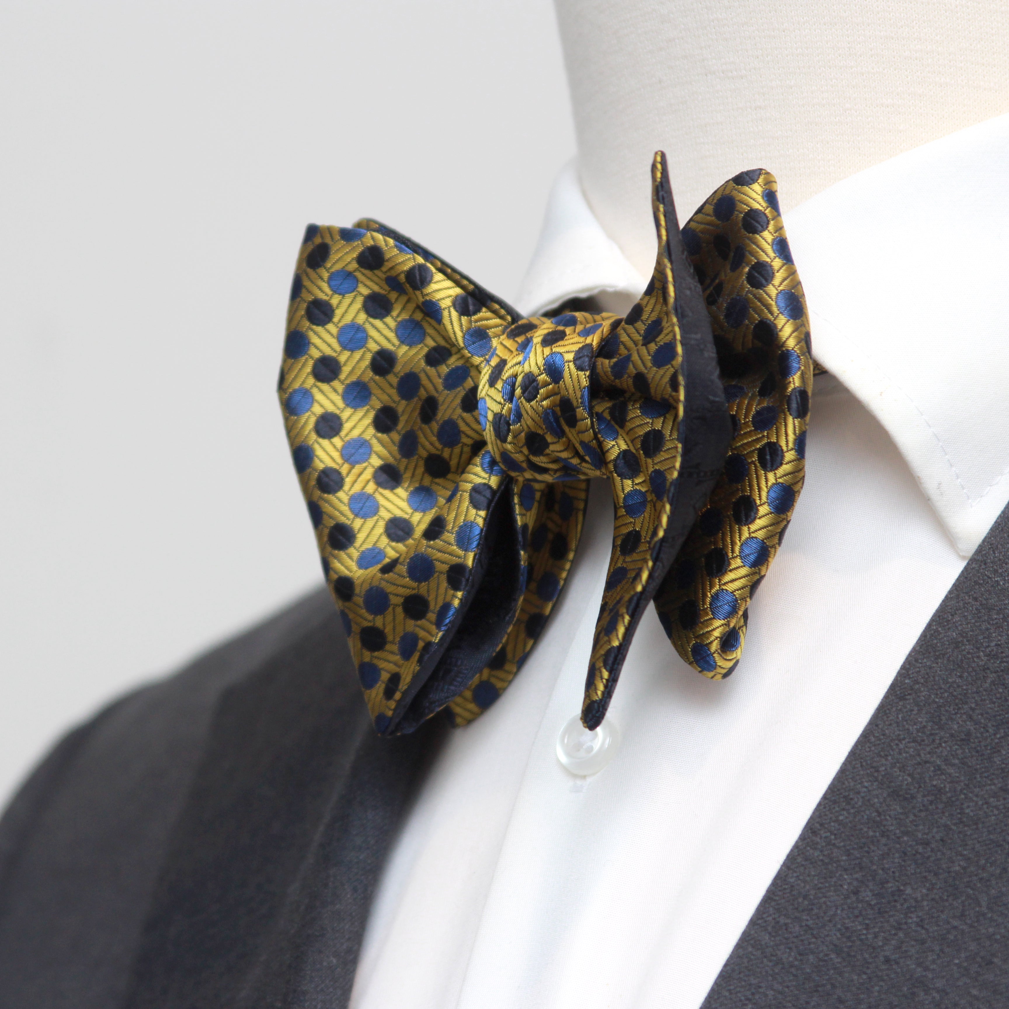 Large Men's Bow Tie