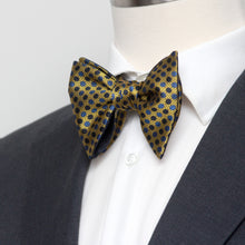 Load image into Gallery viewer, Large Men&#39;s Bow Tie
