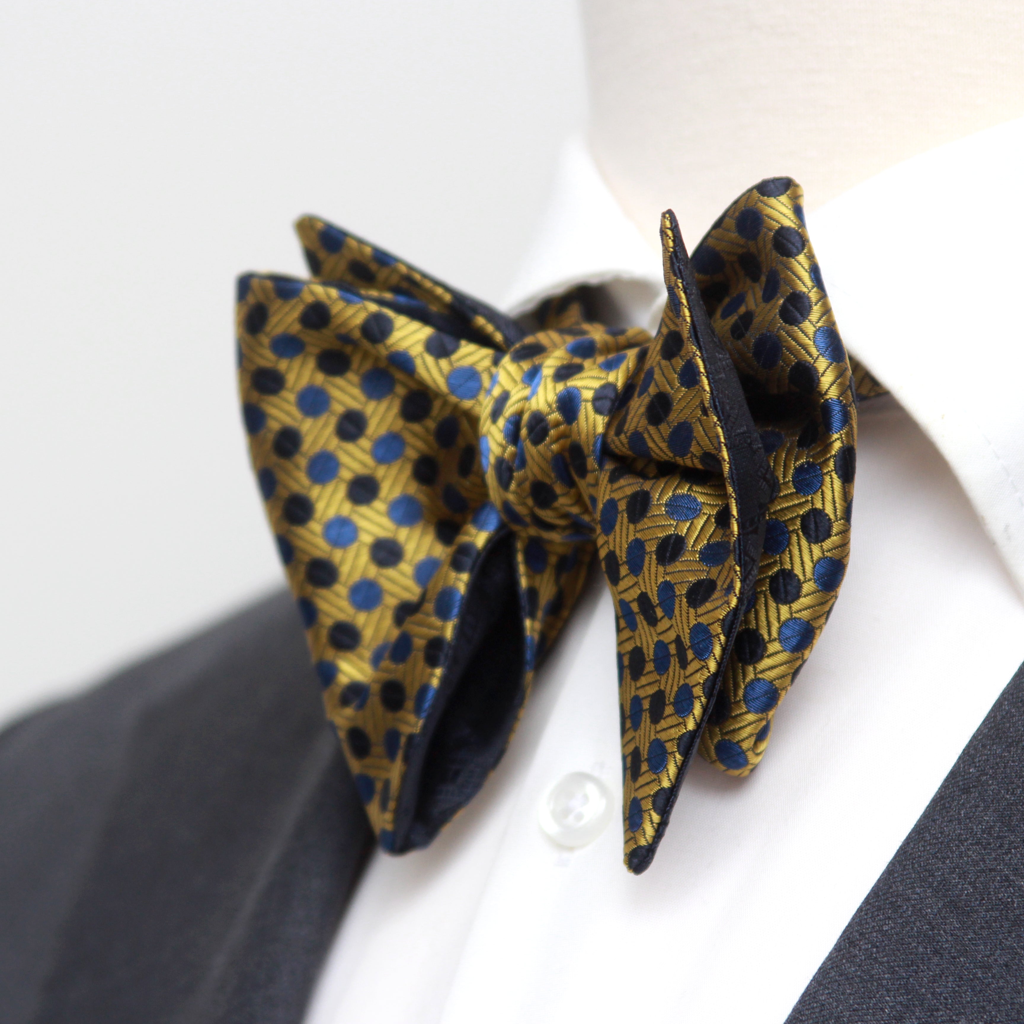 Large Men's Bow Tie