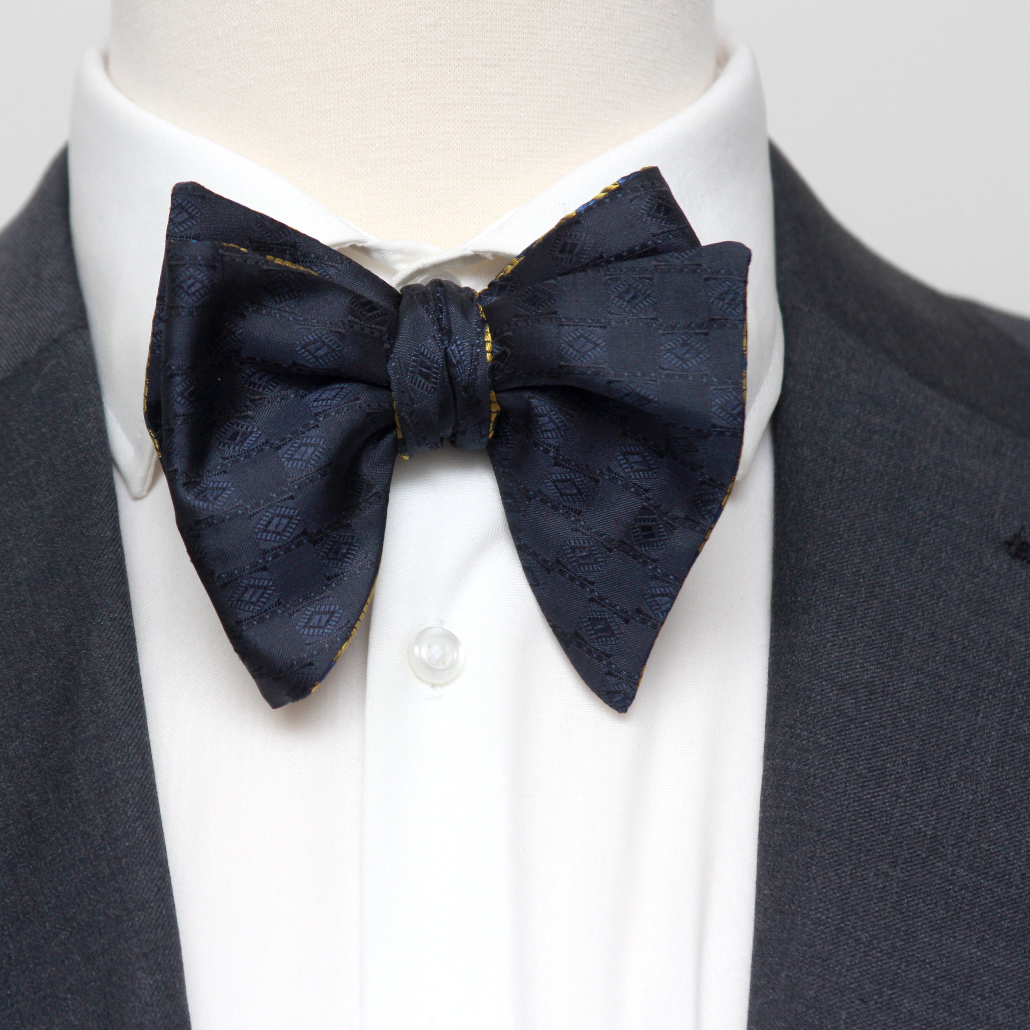 Large Men's Bow Tie