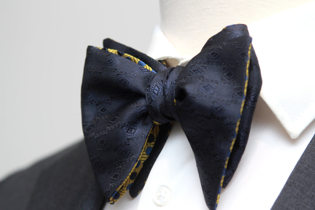 Large Men's Bow Tie