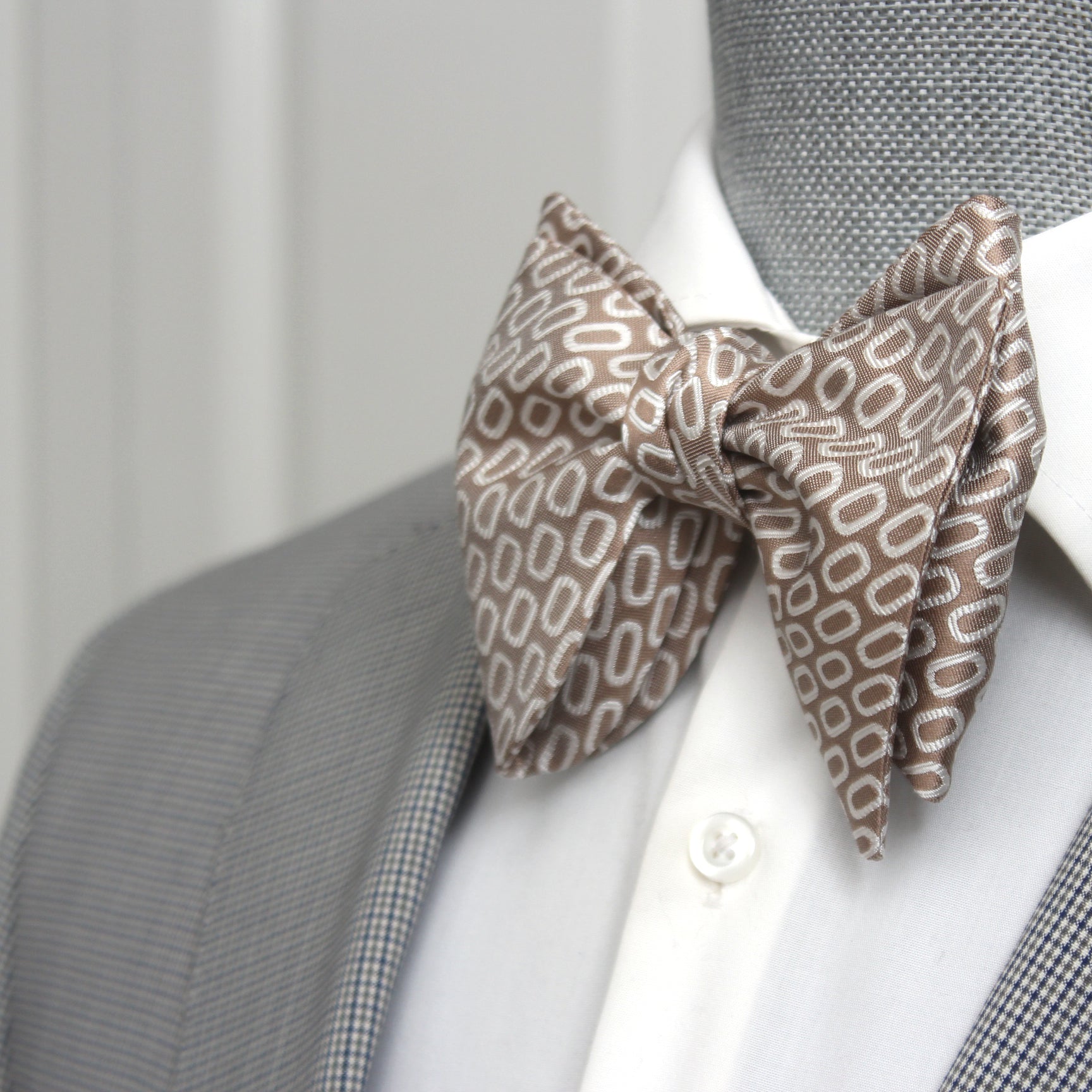 White Beige Ornament Big Butterfly Bow tie
