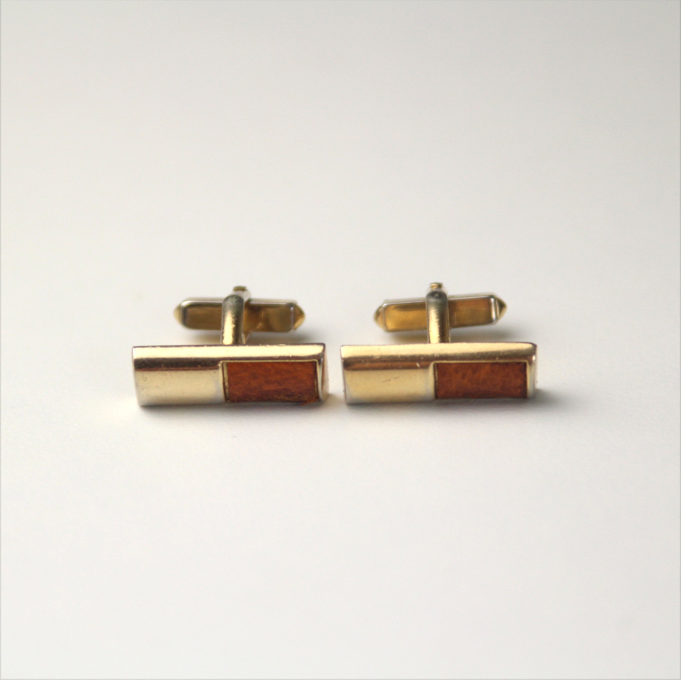 Swank Mens Cufflinks Men’s Gold Tone Brown Leather 7/8”