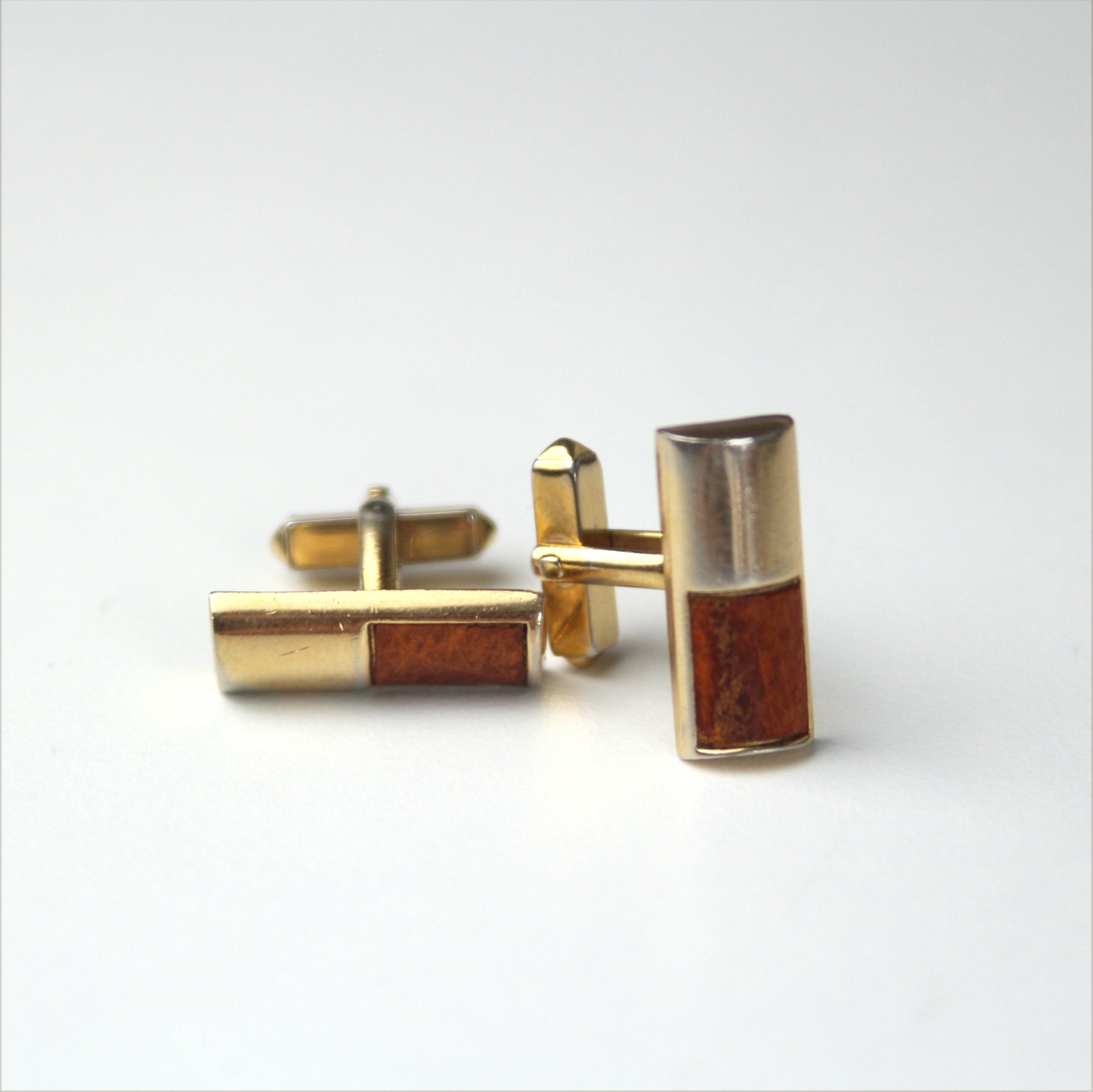 Swank Mens Cufflinks Men’s Gold Tone Brown Leather 7/8”