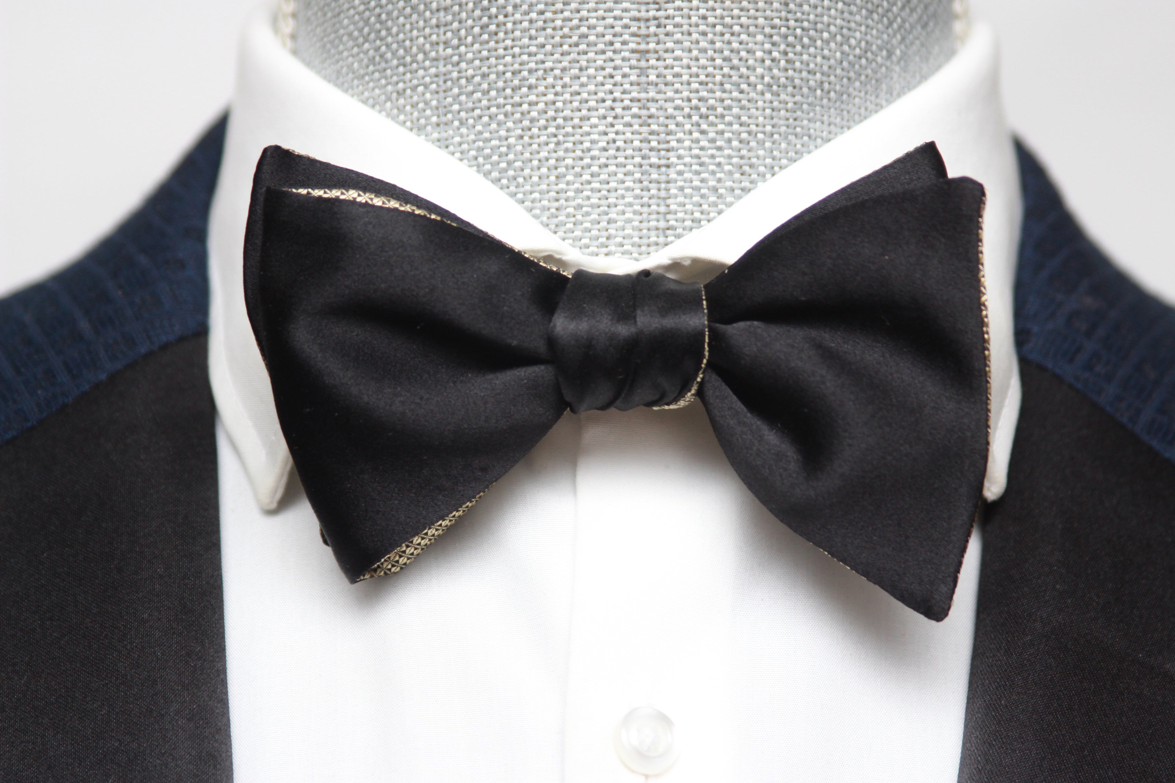 Reversible Self-Tie Bow Tie