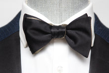 Load image into Gallery viewer, Reversible Self-Tie Bow Tie
