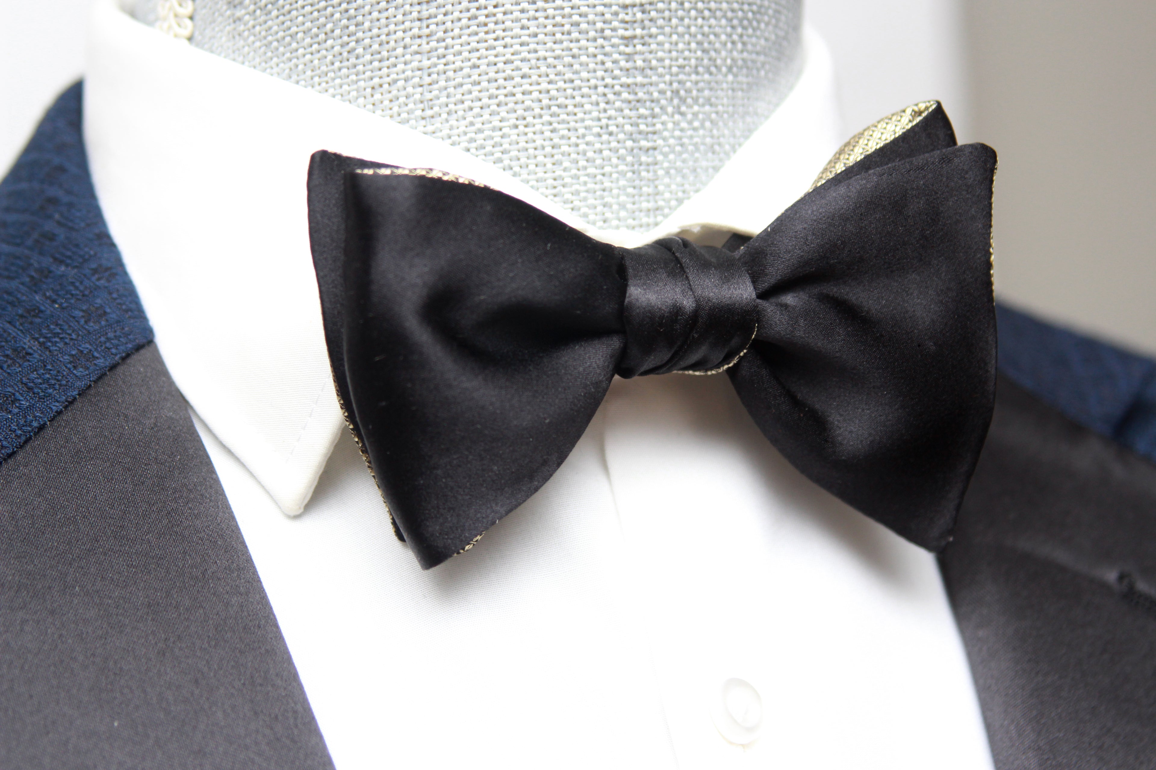 Reversible Self-Tie Bow Tie