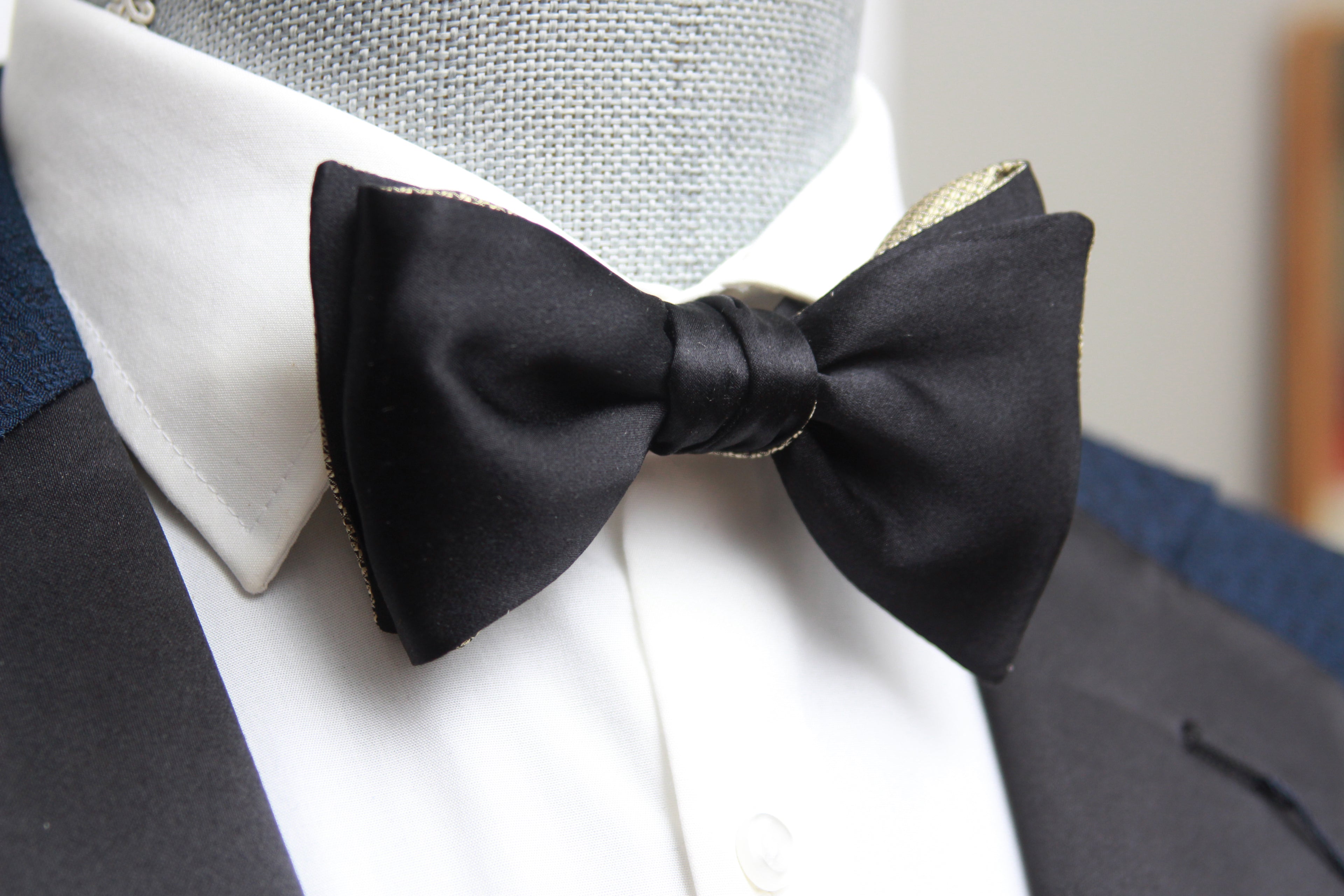 Reversible Self-Tie Bow Tie
