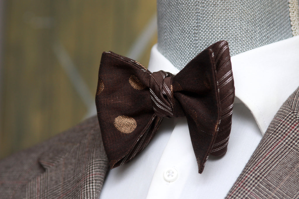 Big Butterfly Brown Silk Bow Tie