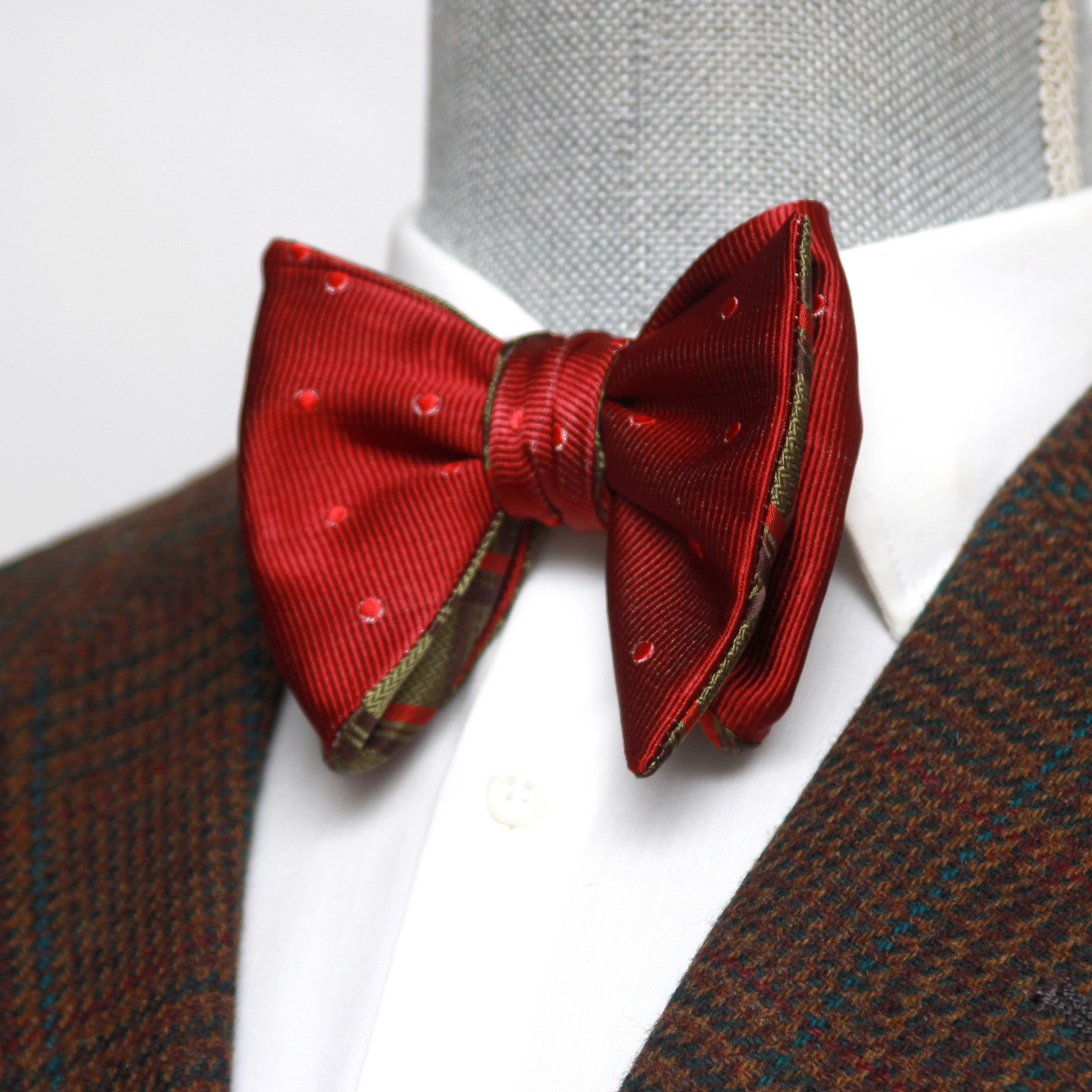 Red Green Reversible Big Butterfly Silk Bow Tie