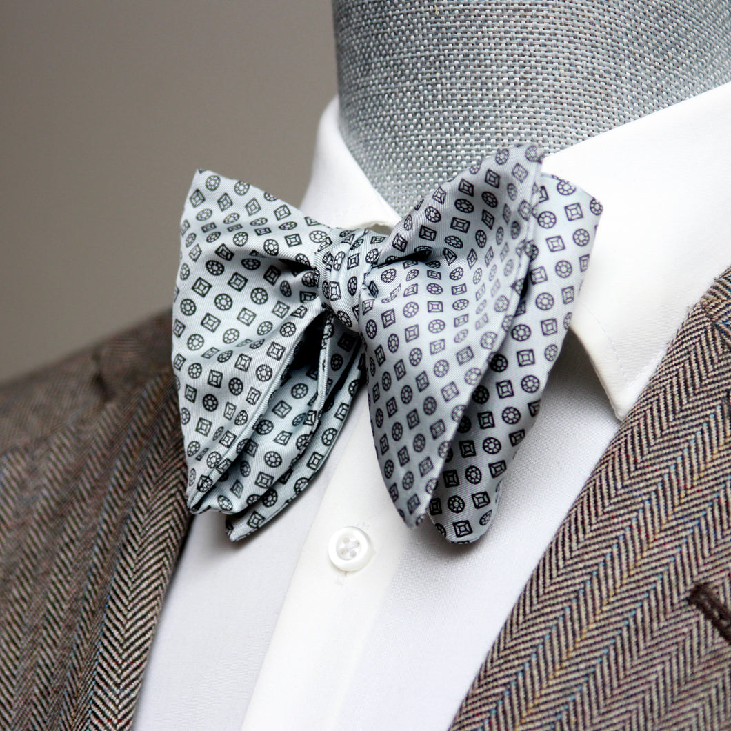 Big Butterfly Grey Ornament Silk Bow Tie