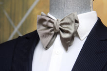 Load image into Gallery viewer, Big Butterfly Grey Silver Silk Bow Tie
