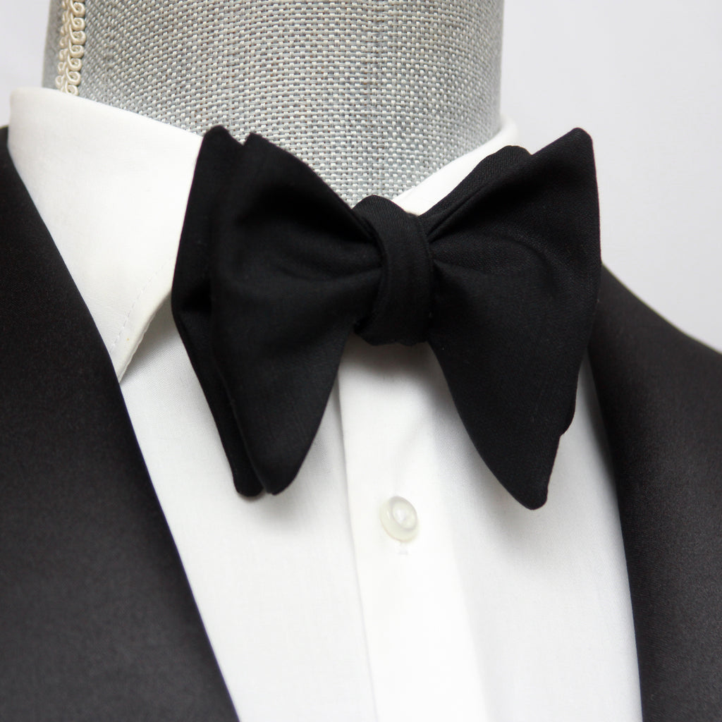 Large Black Wool Bow Tie Self-tied