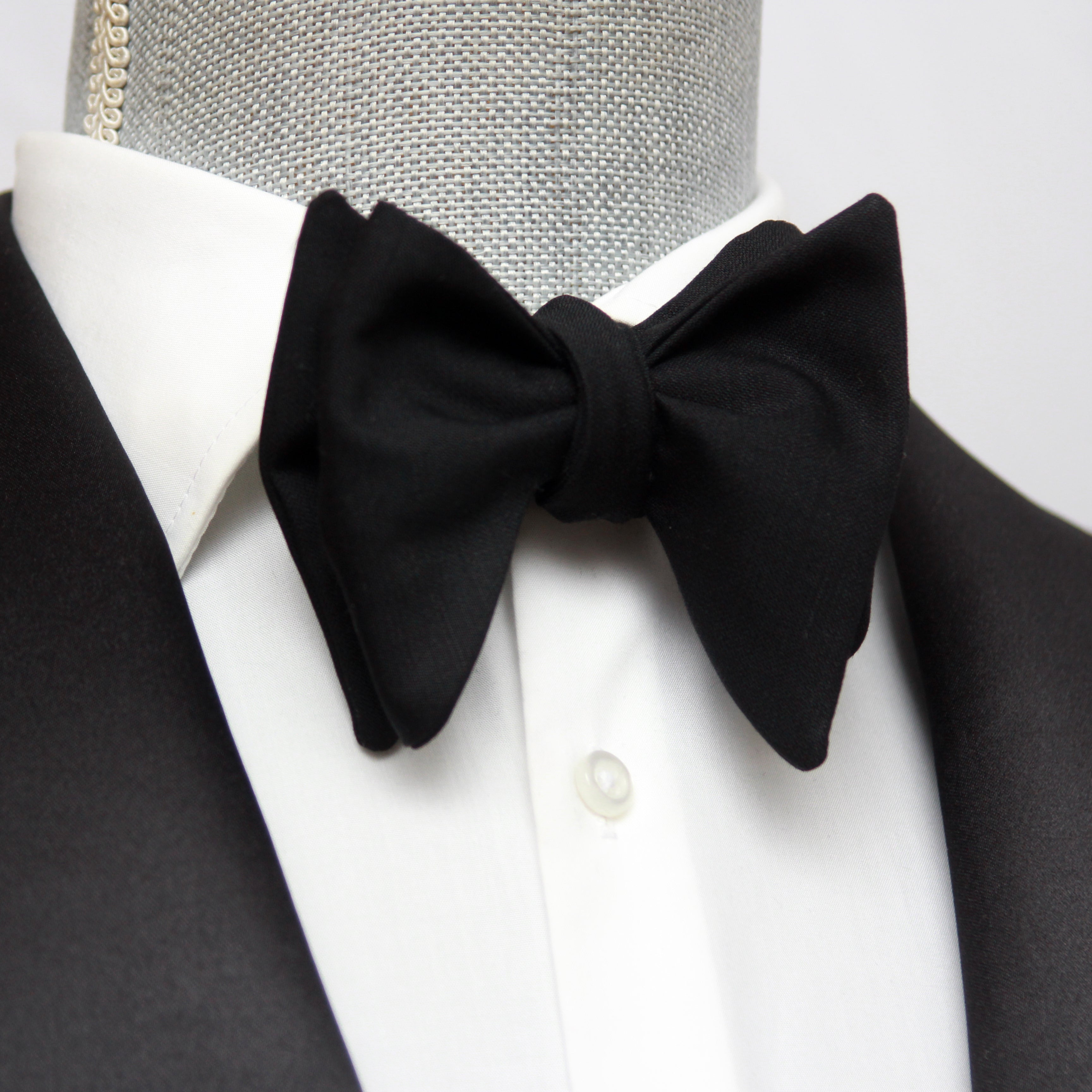 Large Black Wool Bow Tie Self-tied