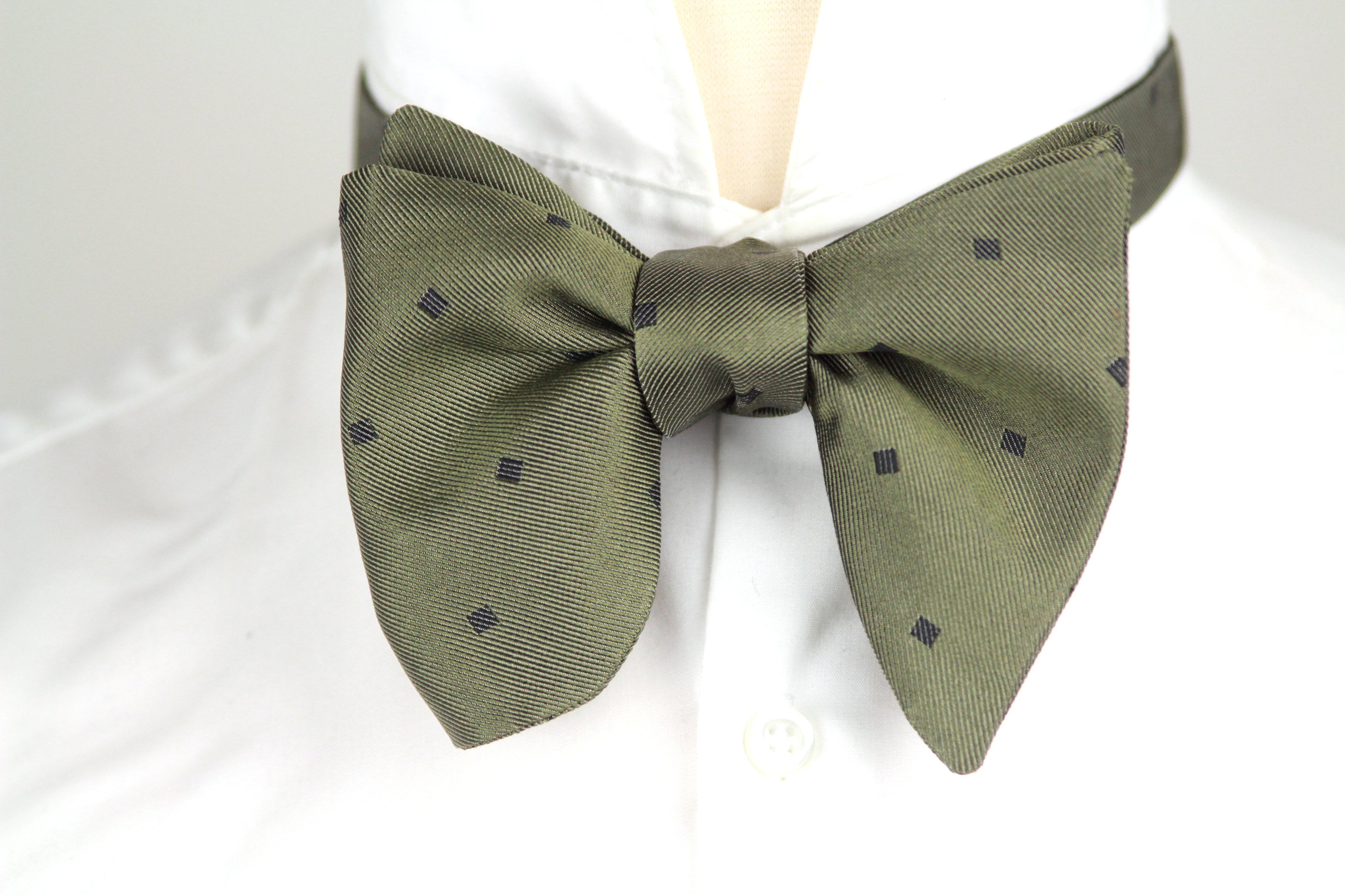 Green Large Bow tie