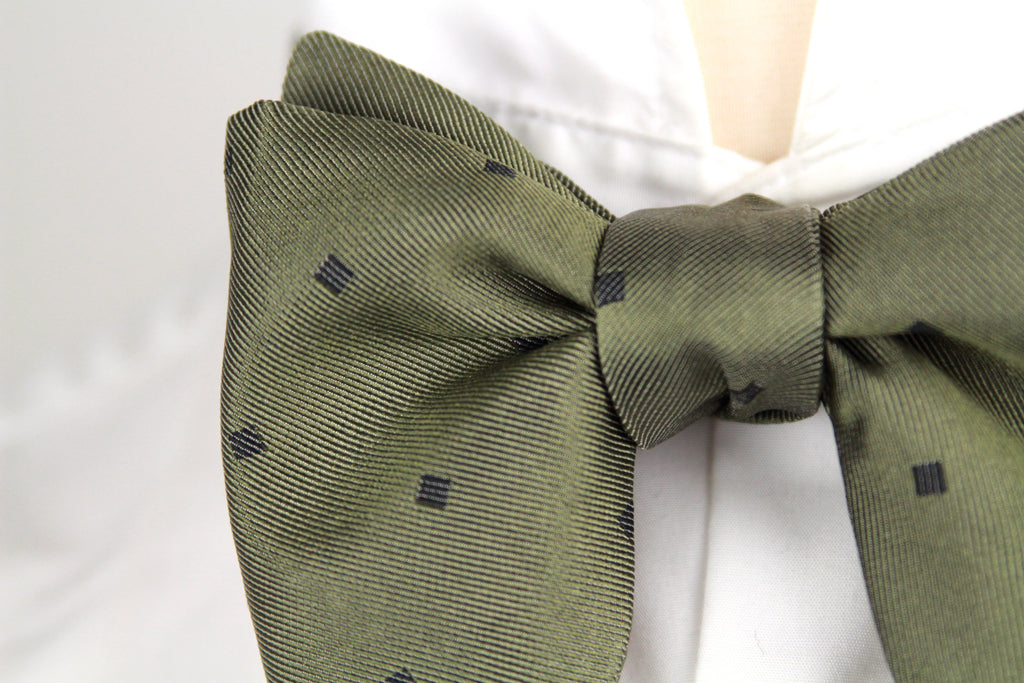 Green Large Bow tie